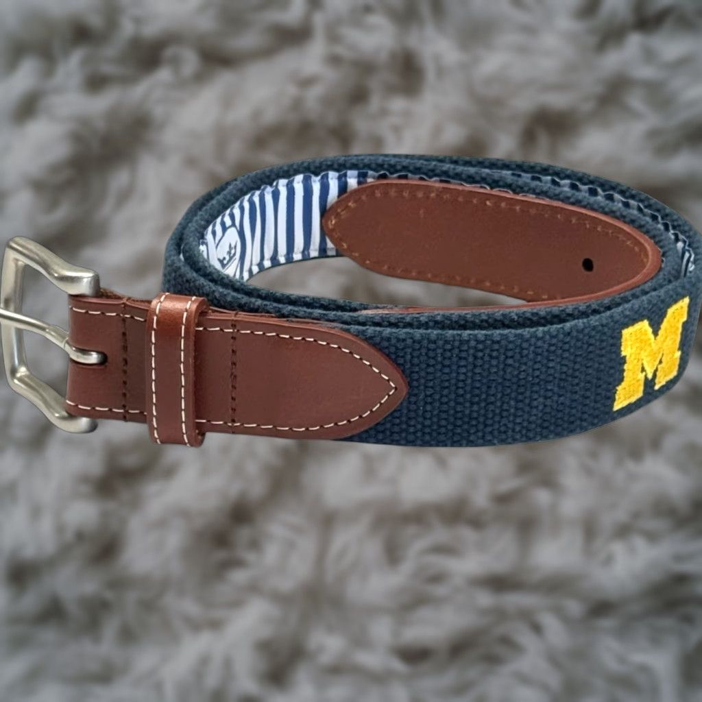 Vintage University of Michigan Mens Belt Blue 38 Logo Embroidered Woven Fabric Braided/Vintage: No Size 38 - 1 Thumbnail