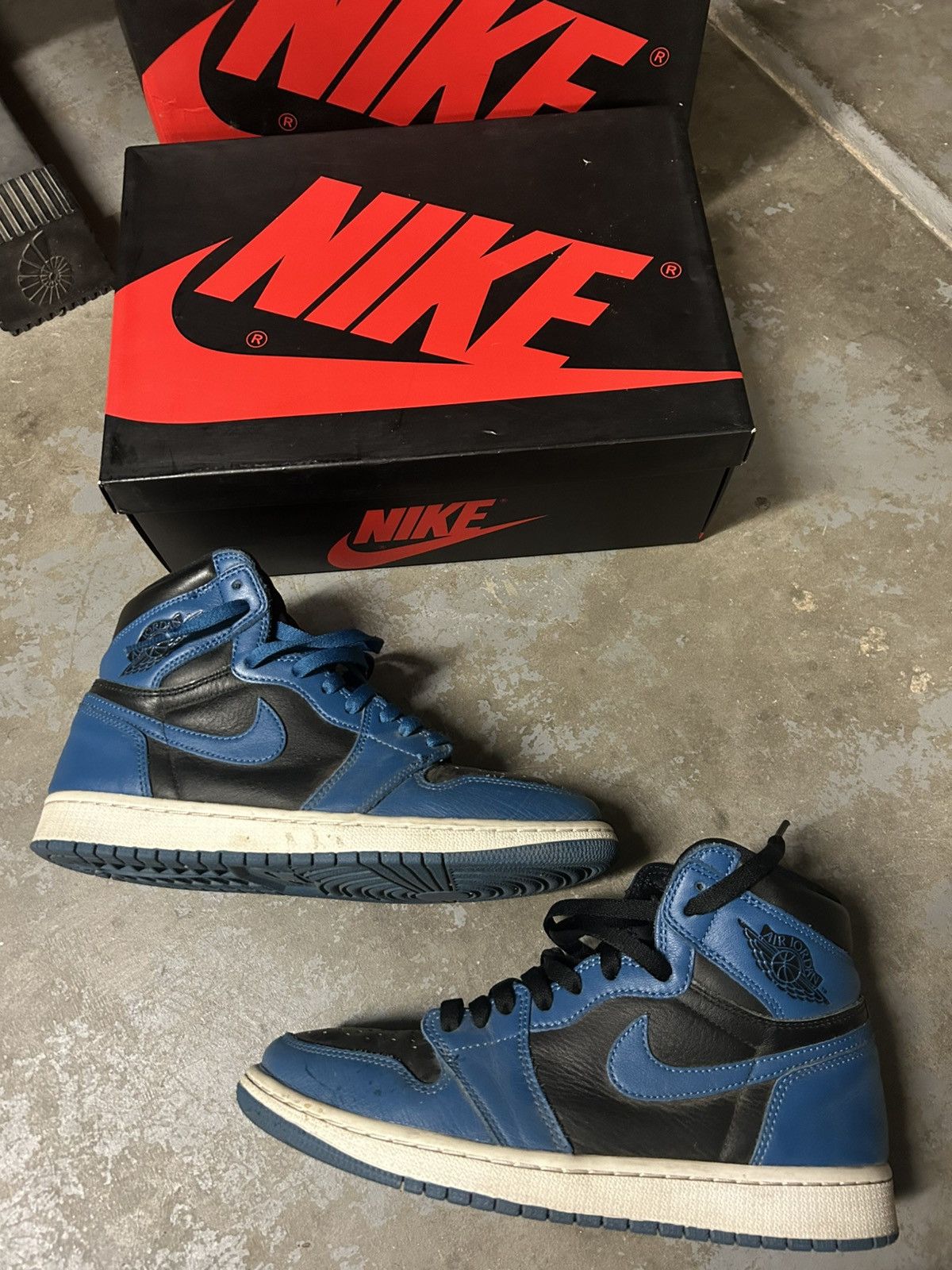 Jordan Brand × Nike Jordan Air 1 Retro High OG Dark Marina Blue Size US 9 / EU 42 - 3 Thumbnail