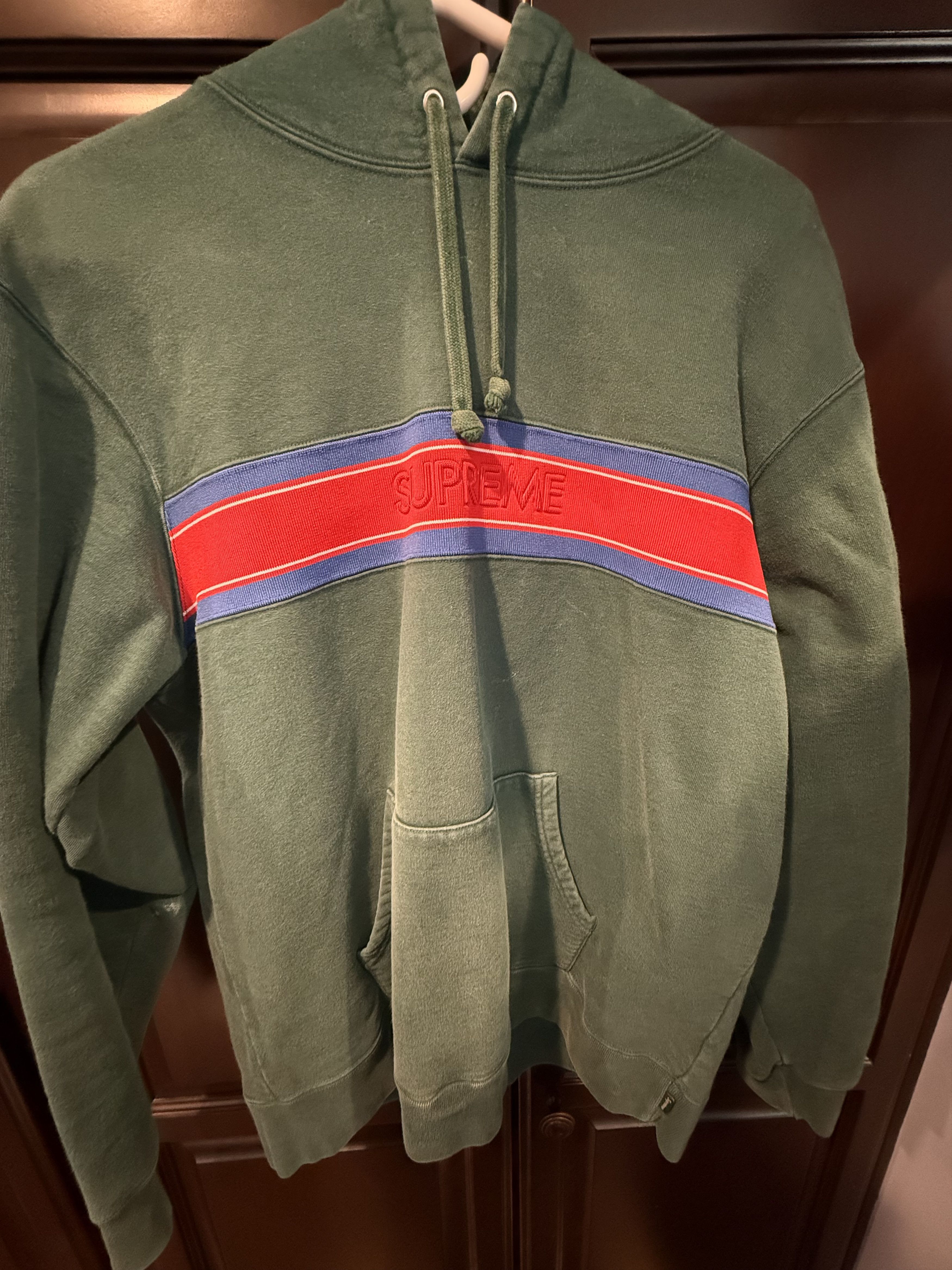 専用　超希少‼️Supreme Striped Crest Hoodie 07aw Supreme（シュプリーム） 07AW Striped Crest Hoodie ストライプ