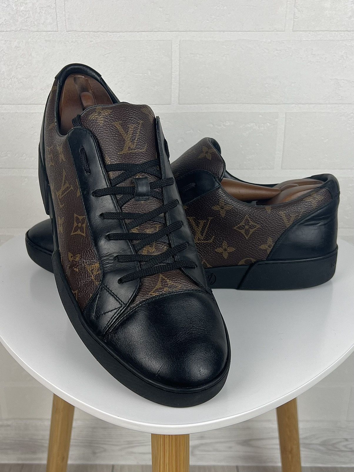 Louis Vuitton LOUIS VUITTON Sneakers Leather LV Monogram Canvas Logo Men’s Size US 11 / EU 44 - 1 Thumbnail