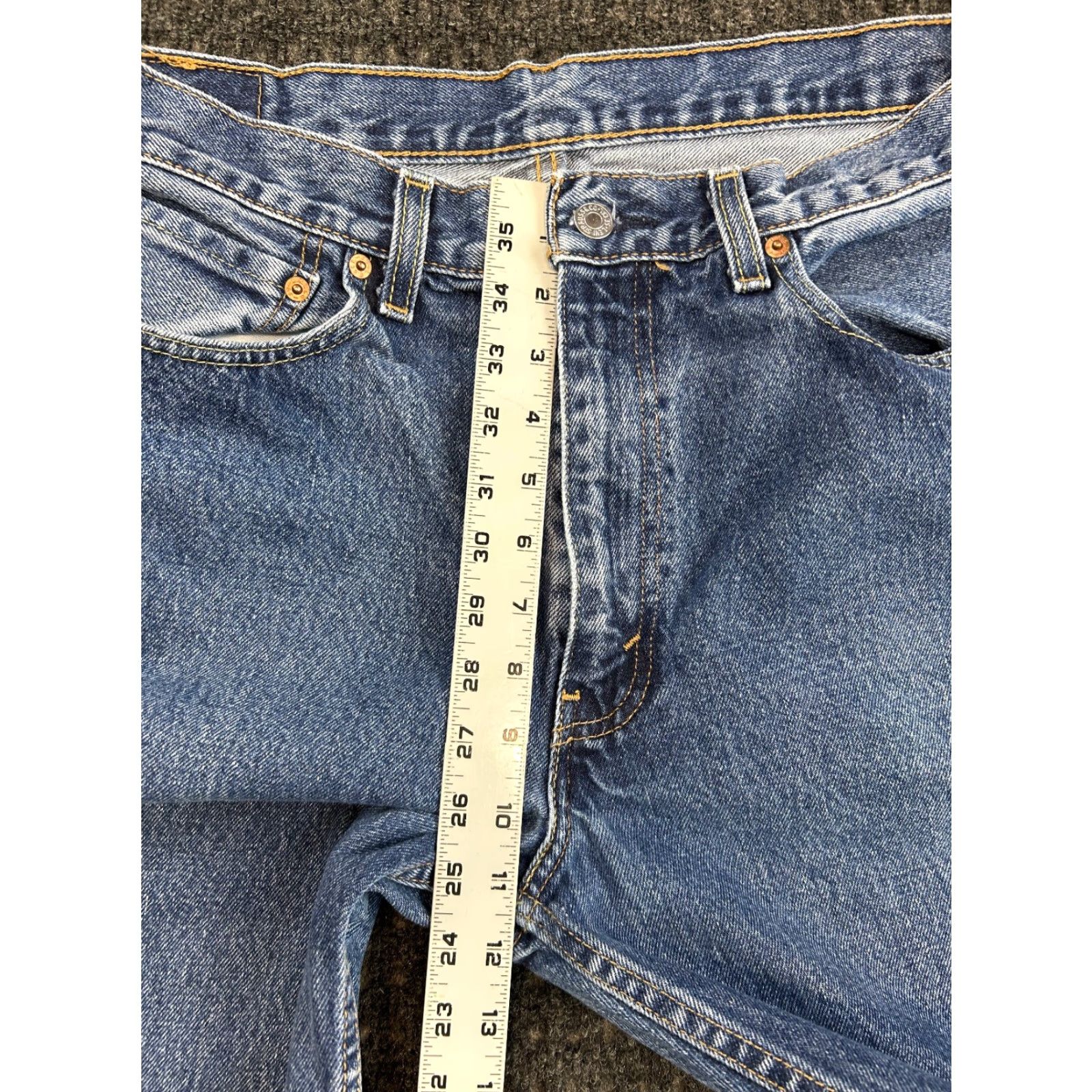 Levi's VINTAGE Levi's 550 Jeans Denim 36x32 Relaxed Fit Medium Wash 90s Grunge USA Men’s Jeans Style Tapered 5-Pocket Distressed Size US 36 / EU 52 - 6 Thumbnail