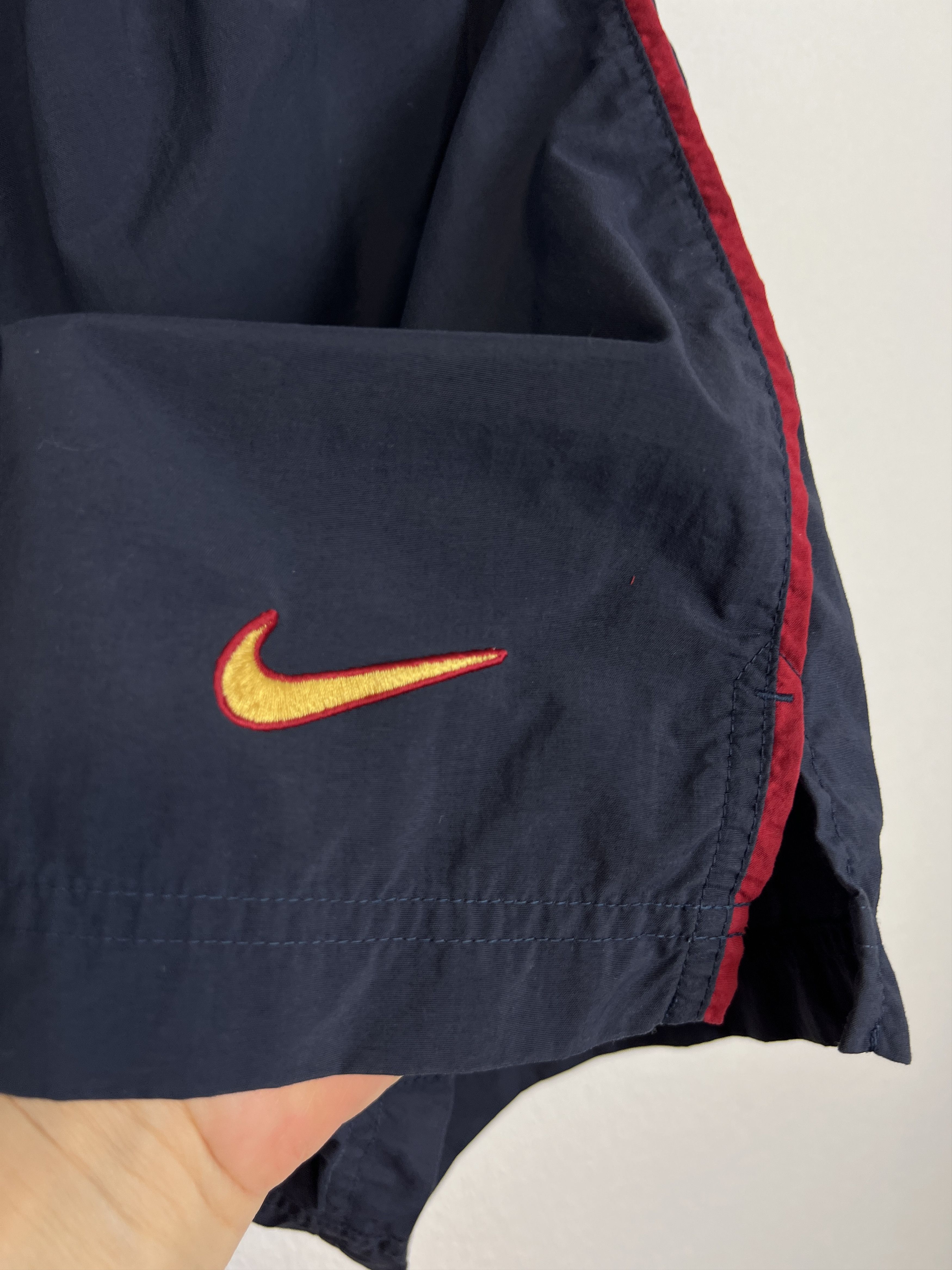 Nike Vintage 90's Nike Fc Barcelona Football Shorts Soccer Track Size US 32 / EU 48 - 5 Thumbnail