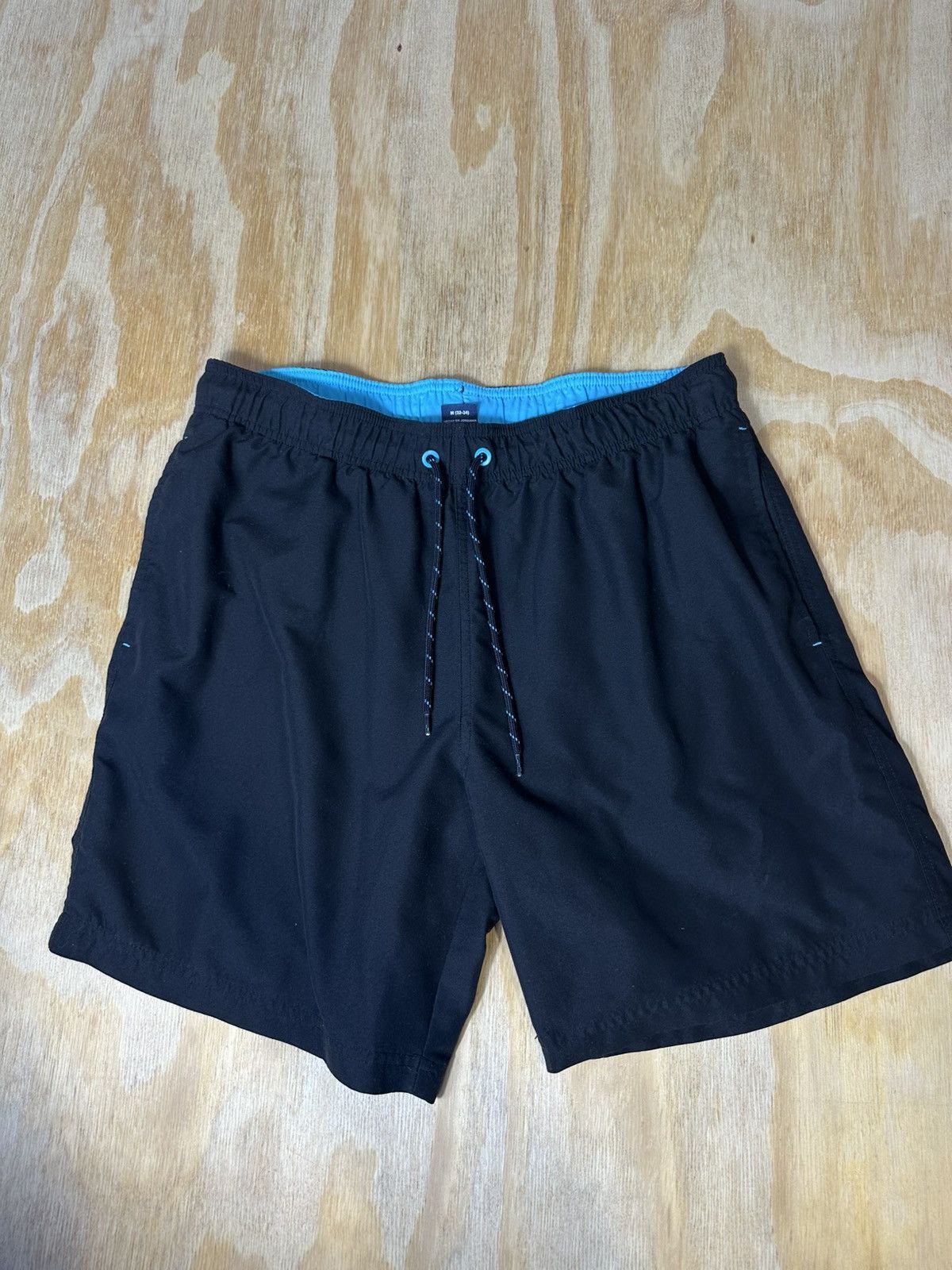 Vintage Men’s Black & Blue Swim Trunks Lined Swimsuit Polyester Size US 32 / EU 48 - 1 Thumbnail
