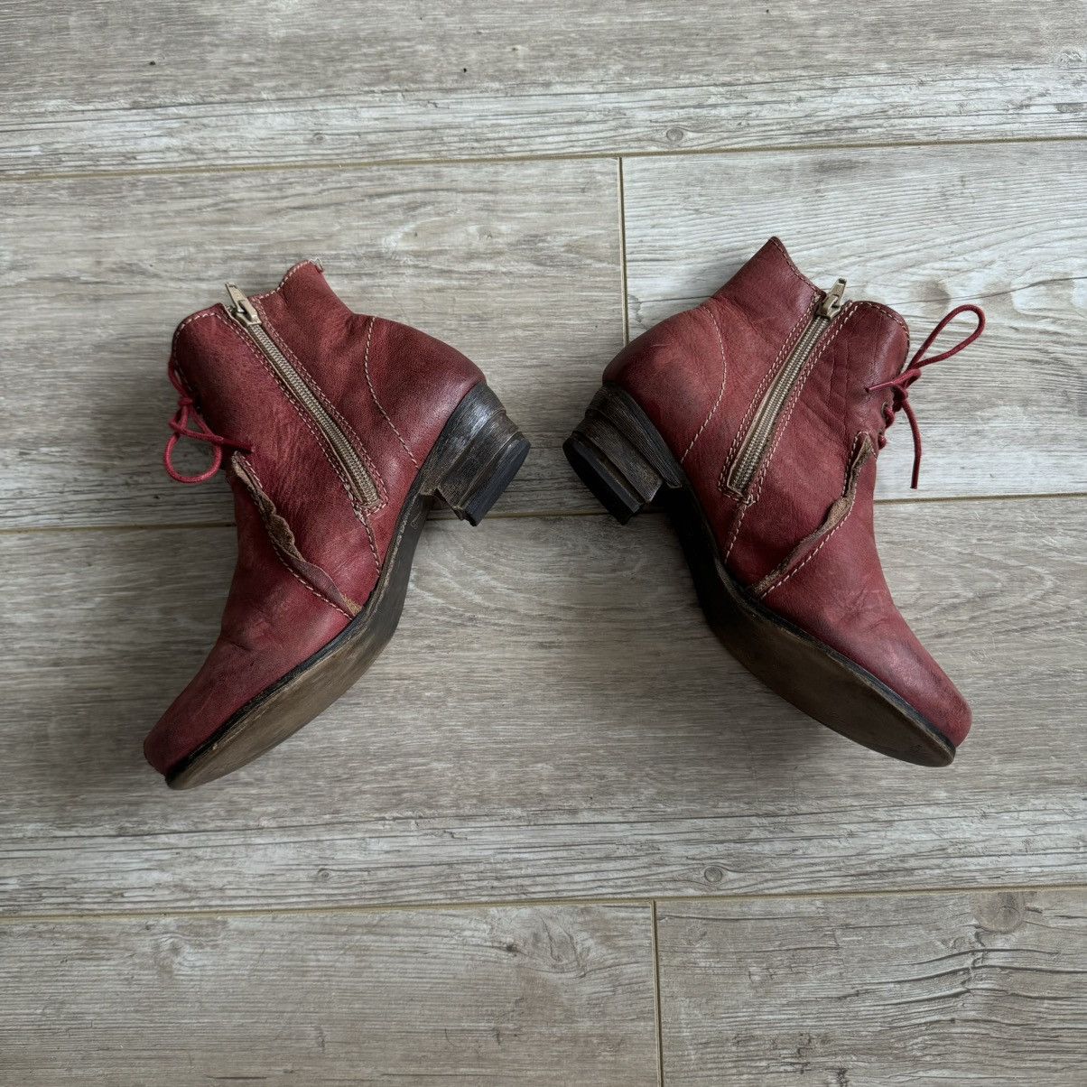 If Six Was Nine ROVERS Red Leather Ankle Boots – Size EU 37 Size US 7 / IT 37 - 3 Thumbnail