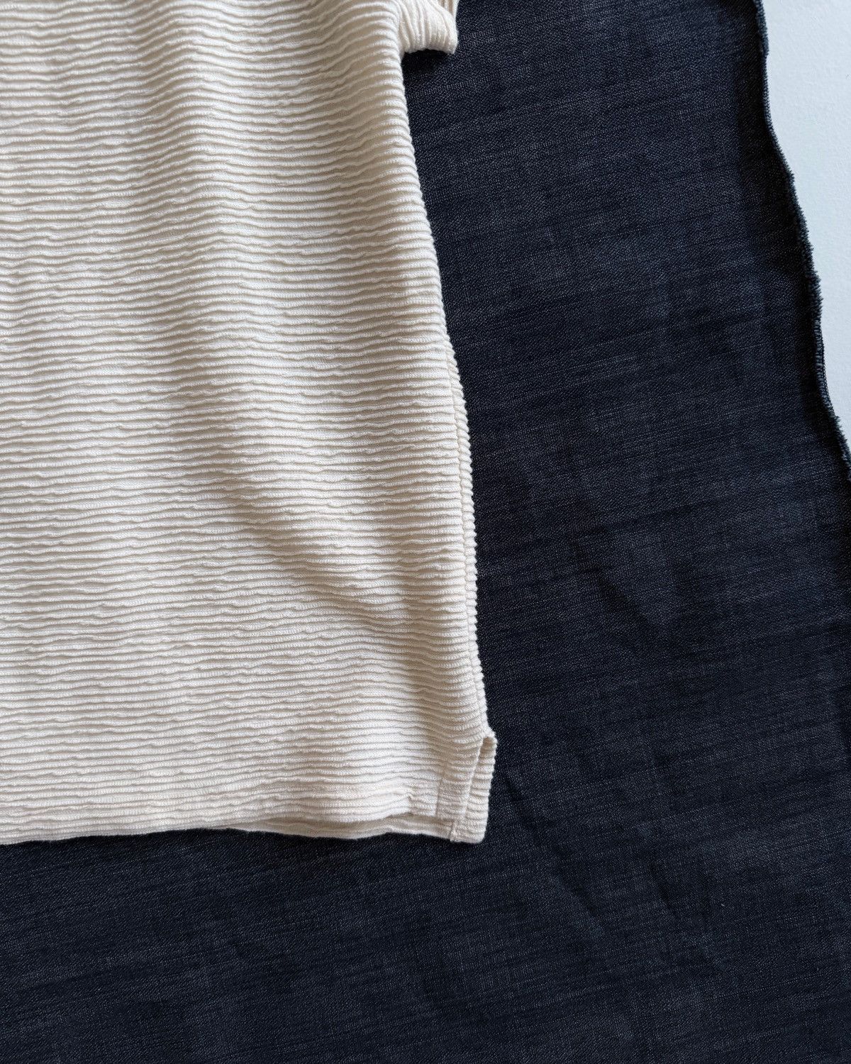 A.P.C. A.P.C T-SHIRT Size S / US 4 / IT 40 - 5 Thumbnail