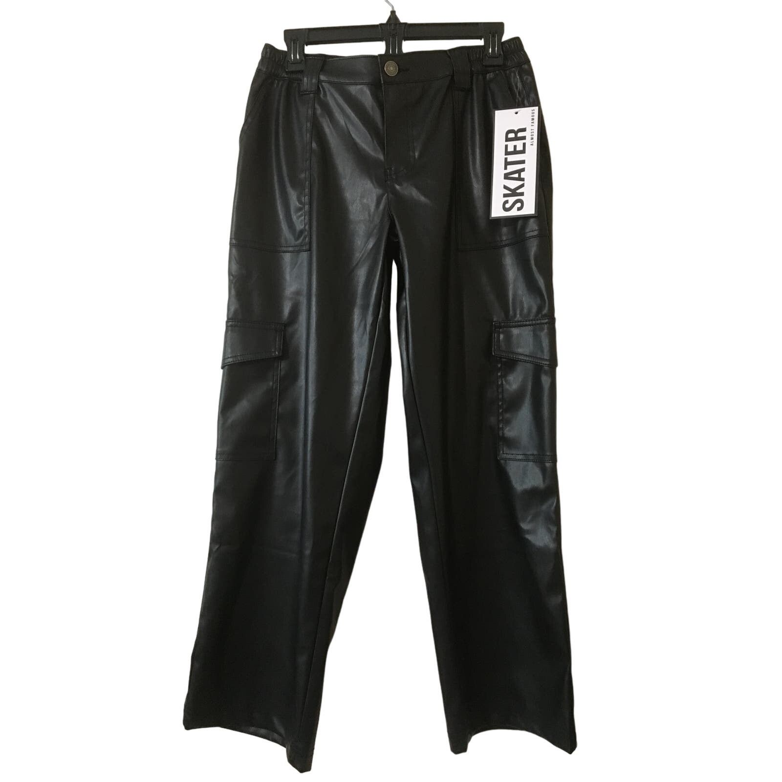 Almost Famous Almost Famous Medium Skater Pants Vegan Leather Gathered Size 30" / US 8 / IT 44 - 1 Thumbnail