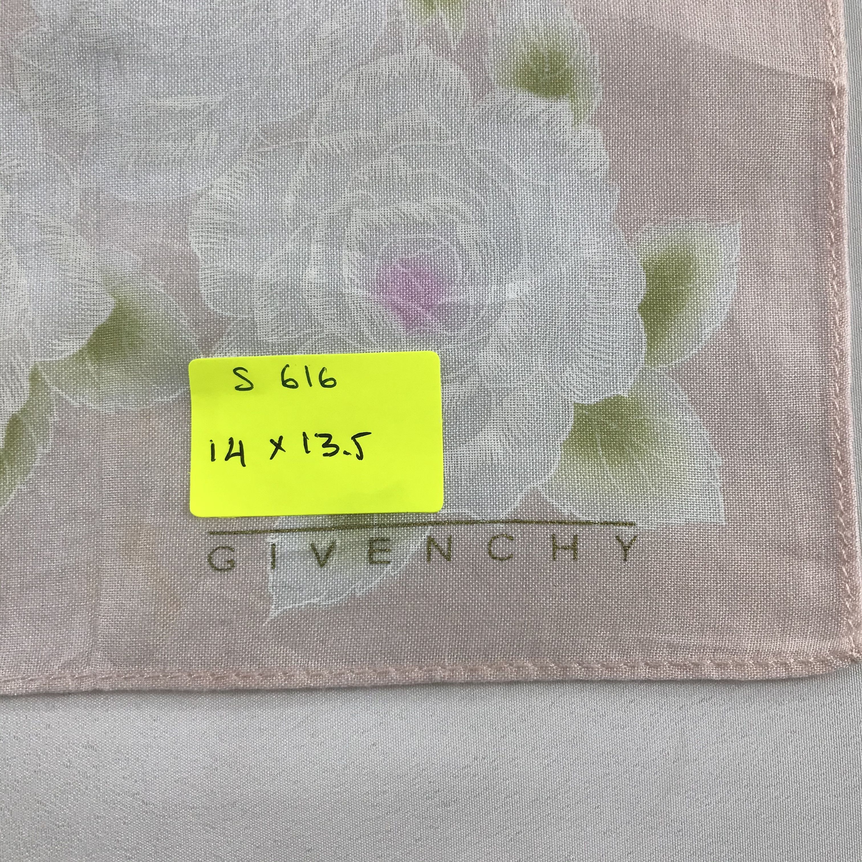 Vintage Givenchy Bandana/ Handkerchief / Neckerchief Size ONE SIZE - 5 Thumbnail