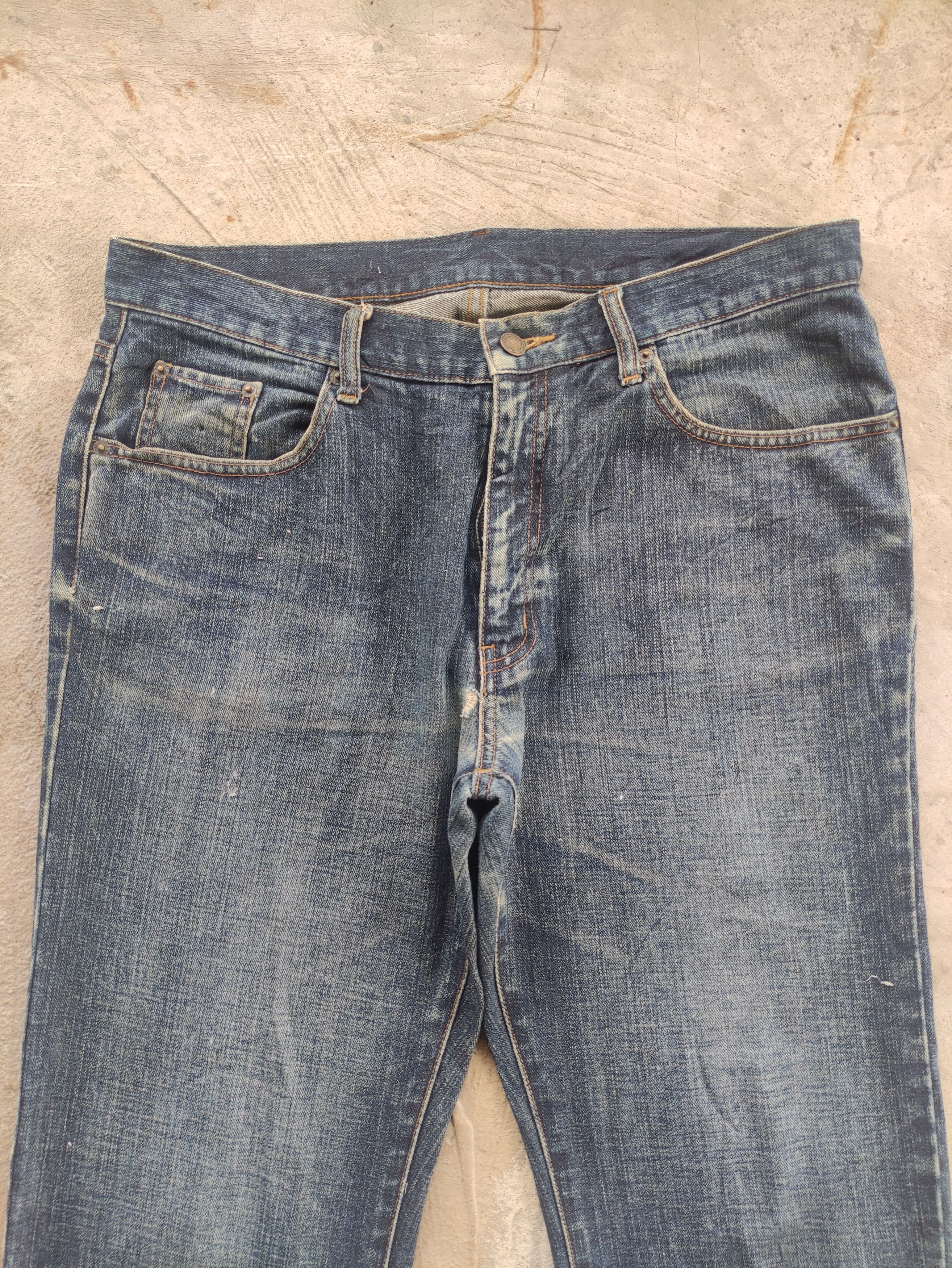 Japanese Brand Vintage Top Valu Jean Distressed Faded Denim Pants Size US 35 - 3 Thumbnail