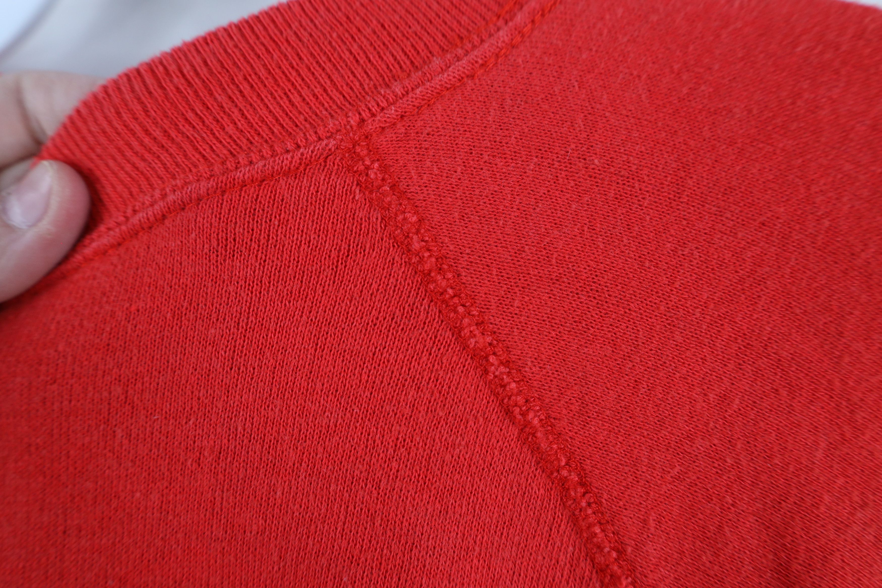Vintage Vintage 70s Streetwear Gusset Raglan Sweatshirt Red USA Size US L / EU 52-54 / 3 - 9 Thumbnail