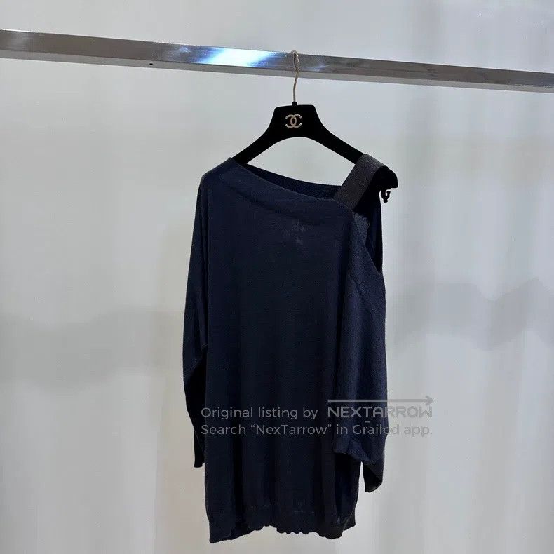 Brunello Cucinelli Off-shoulder knitted sweater