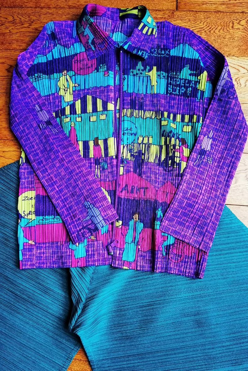 Pleats Please Issey Miyake Issey Miyake Purple Traveler zipper Size L / US 10 / IT 46 - 1 Thumbnail