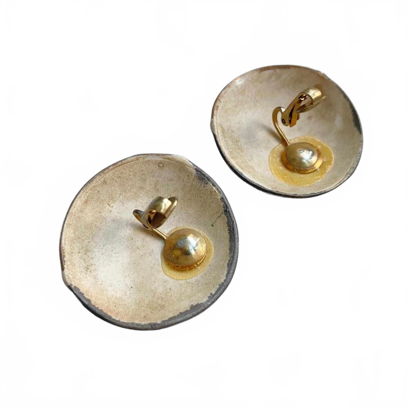 Vintage Vintage Ceramic Gold Silver White Round Clip On Earrings Size ONE SIZE - 3 Thumbnail