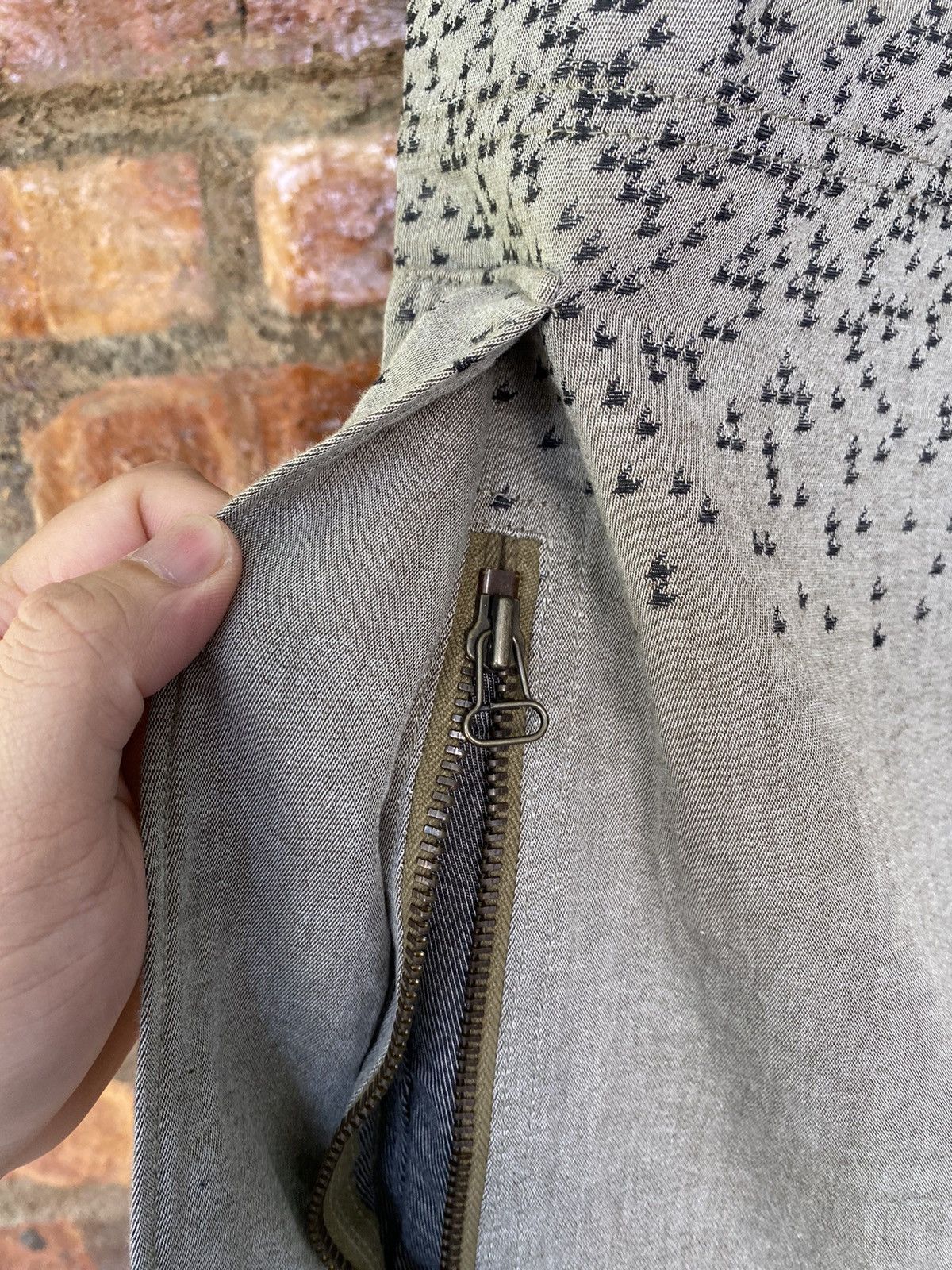 Maison MIHARA YASUHIRO Vtg Miharayasuhiro Gradient Runway Pocket Sweat cargos Size US 32 / EU 48 - 15 Thumbnail