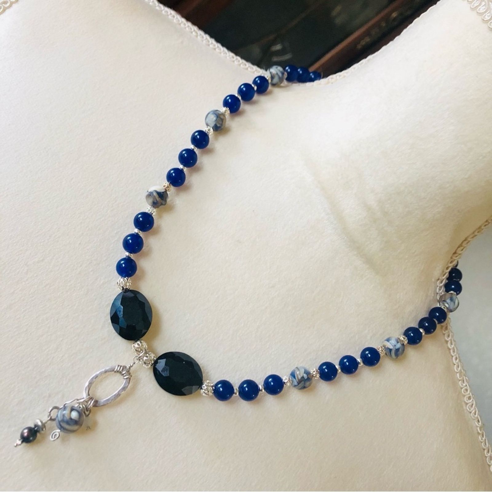 Handmade Handcrafted royal blue dyed agate cal-silica bead necklac Size ONE SIZE - 1 Thumbnail