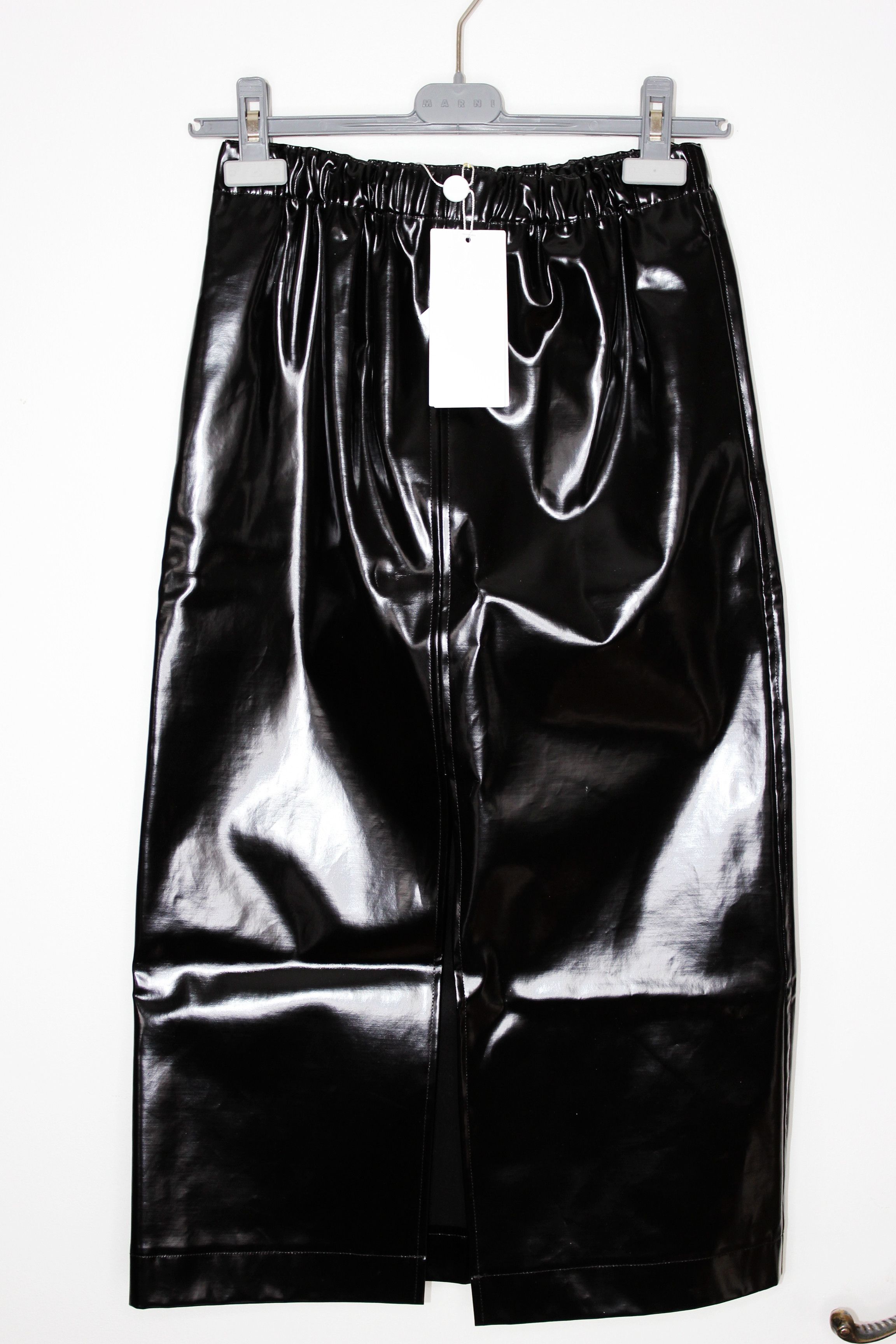 Maison Margiela BNWT AW23 MAISON MARGIELA PATENT MIDI SKIRT 38 Size 26" / US 2 / IT 38 - 2 Thumbnail