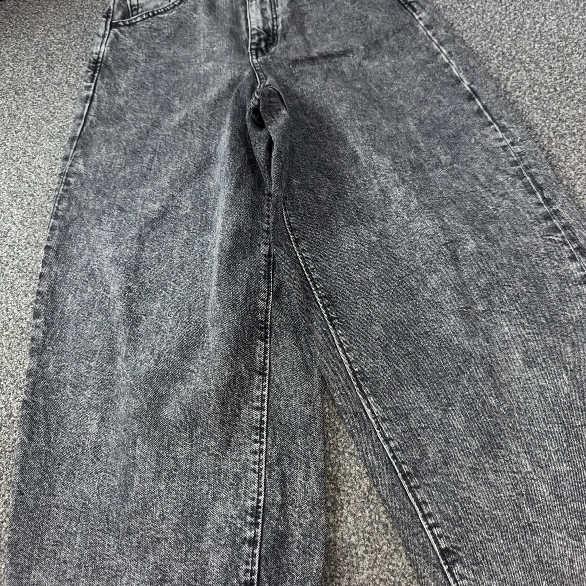 Yohji Yamamoto Archives Japanese Acid Wash GU Barrel Baggy Faded Black Jean Size 26" / US 2 / IT 38 - 4 Thumbnail