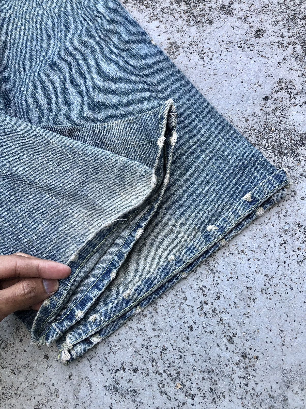 Abercrombie & Fitch PAINTED DISTRESSED DENIM BY ABERCROMBIE Size US 35 - 11 Thumbnail