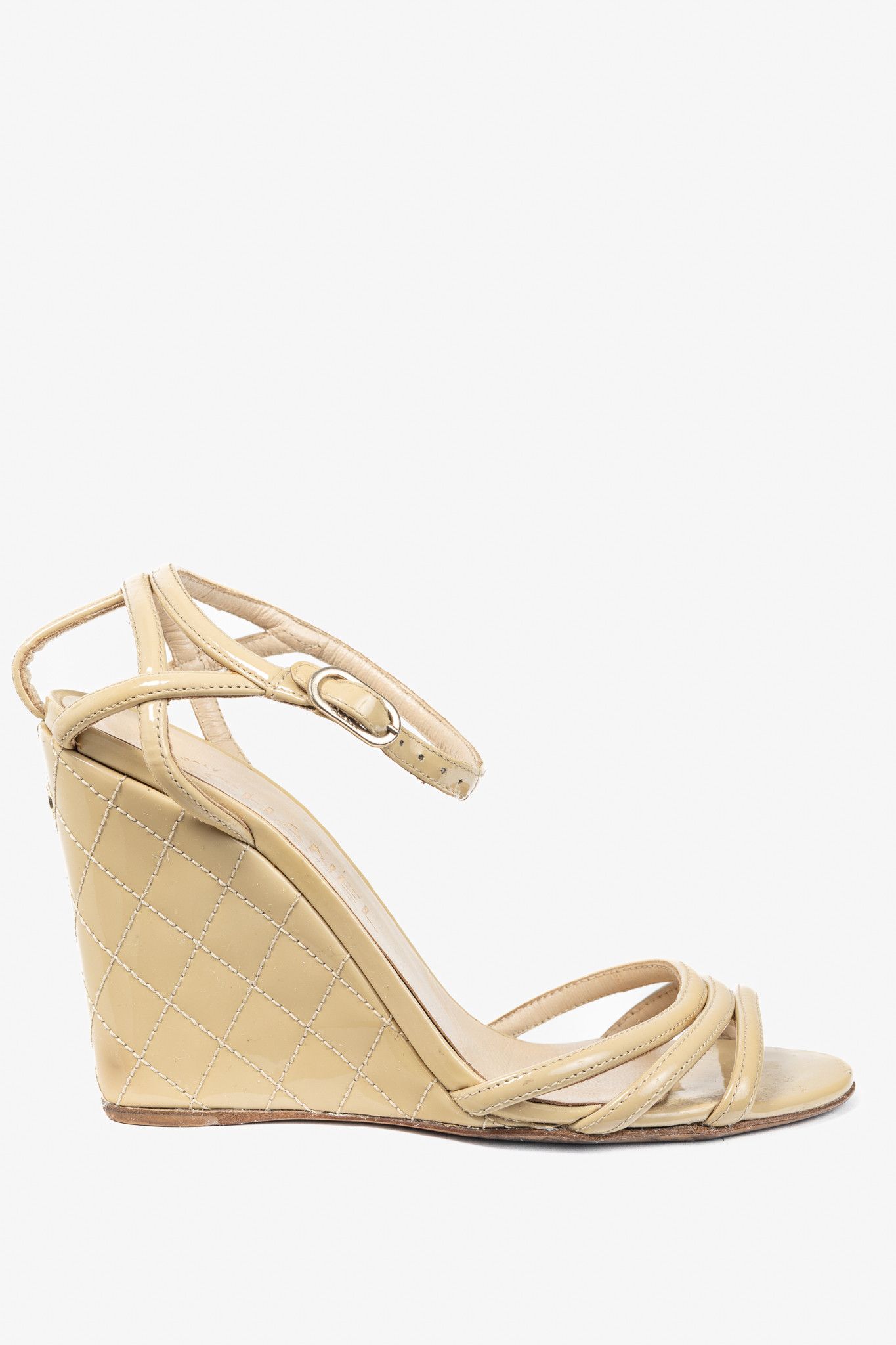 Chanel Chanel Beige Patent Leather Quilted-Wedge Sandals Size US 4.5 / IT 34.5 - 1 Thumbnail