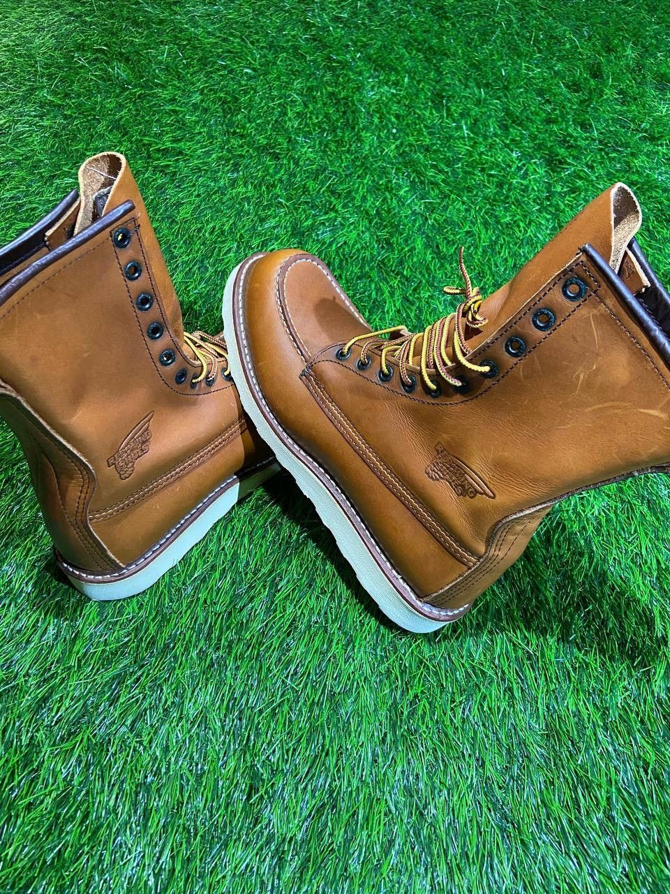 Red Wing RED WING MOC-TOE BOOTS Size US 8.5 / EU 41-42 - 2 Thumbnail