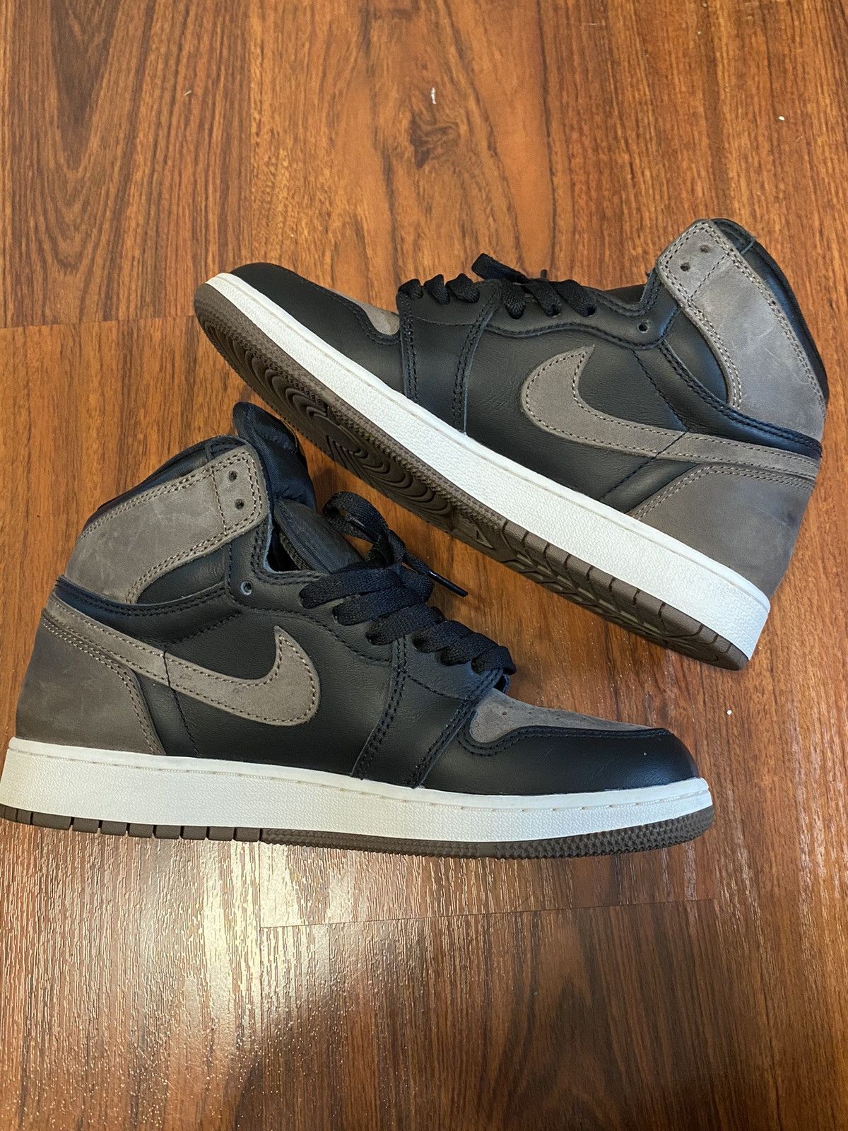 Other Jordan 1 Palomino Size US 7 / EU 40 - 4 Thumbnail