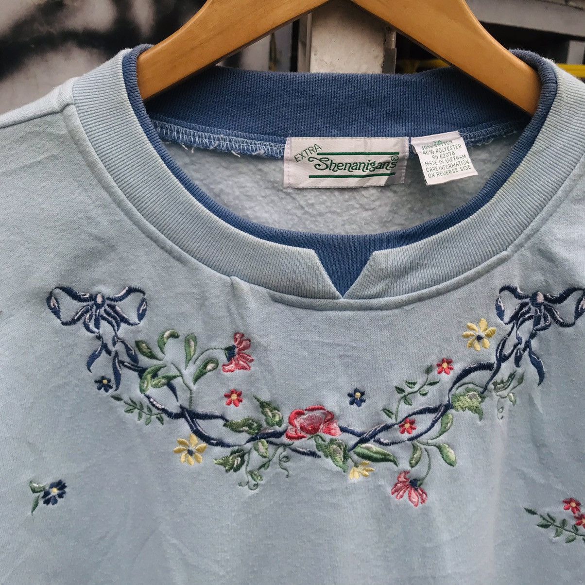 Vintage Vintage Double Crewneck Embroidered Sweatshirts Size US M / EU 48-50 / 2 - 2 Thumbnail