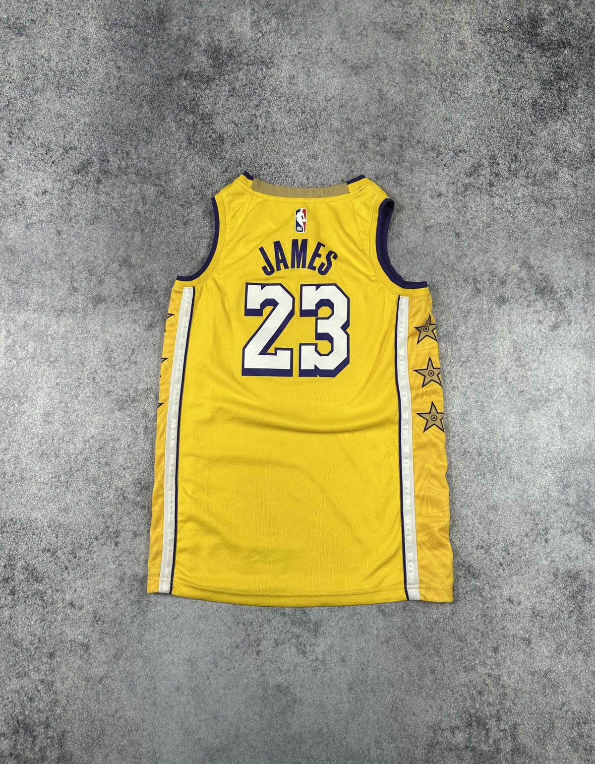 NBA Nike 23 James Lakers Logo Jersey Streetwear Rare USA NBA S Size US S / EU 44-46 / 1 - 6 Thumbnail