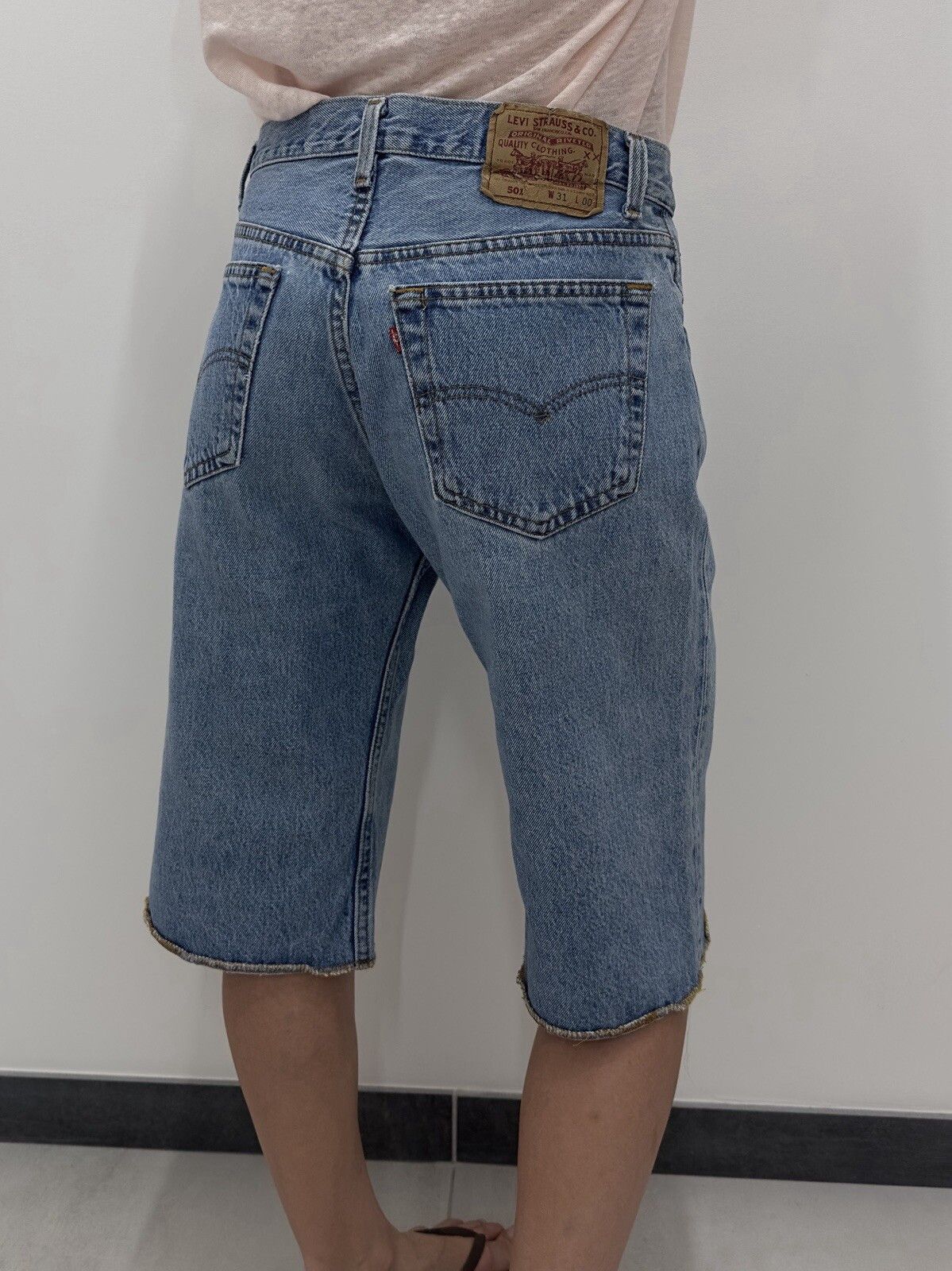 Levi's Levis 501 Womens Denim Bermuda Long Blue Shorts made in USA Size 31" - 6 Thumbnail