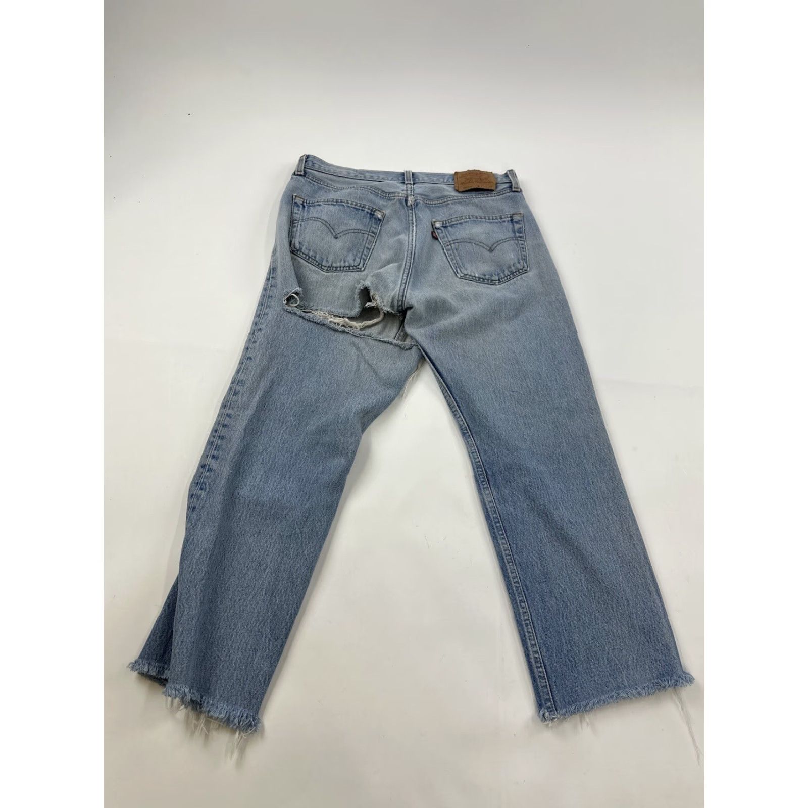 Levi's VINTAGE Levi’s 501 Jeans Mens 33x26 Distressed USA Blue Straight Classic 501 Model Men Jeans Size US 33 - 2 Thumbnail