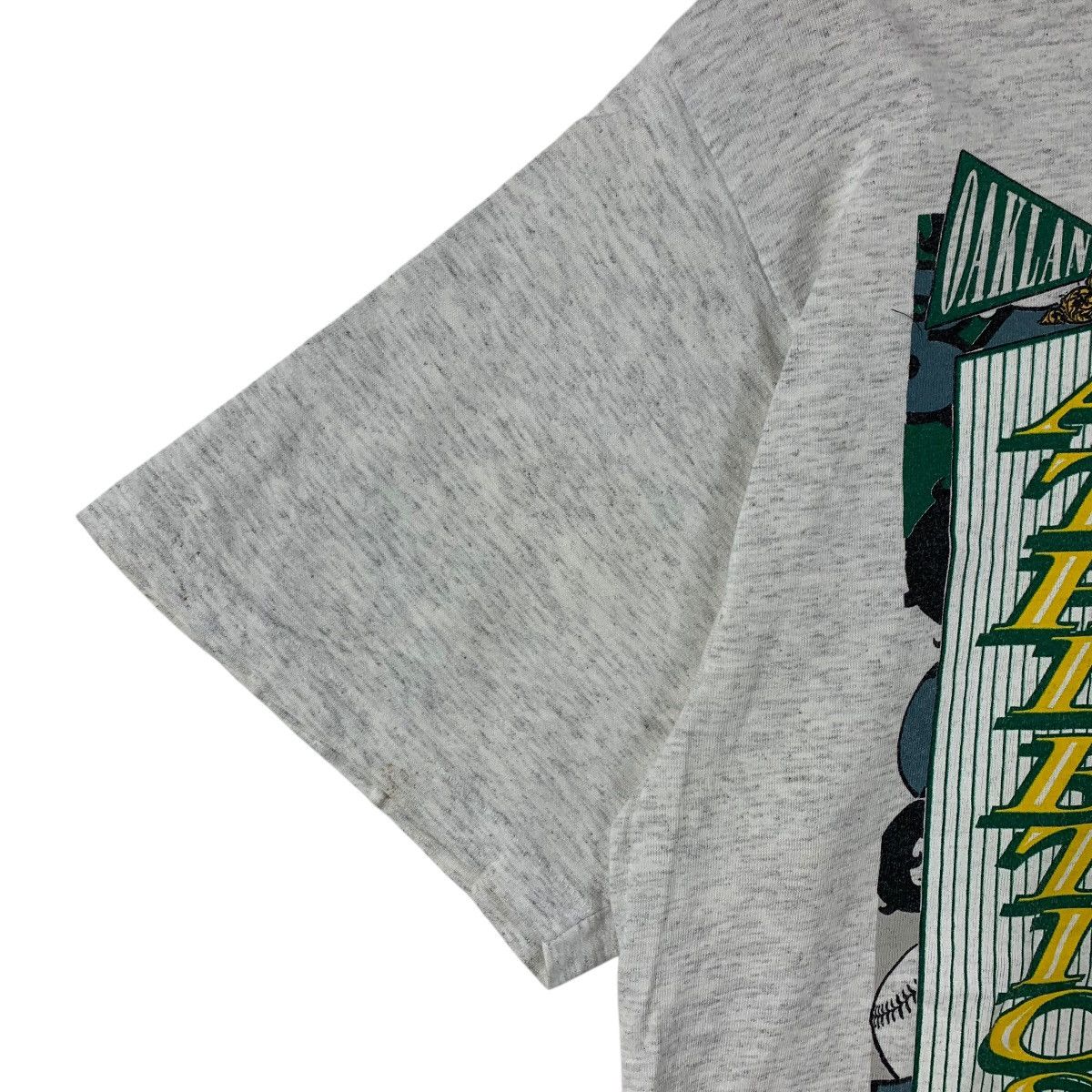 Cartoon Network × Changes × Vintage Vintage 90s BETTY BOOP x OAKLAND ATHLETICS Big printed tee Size US L / EU 52-54 / 3 - 6 Thumbnail
