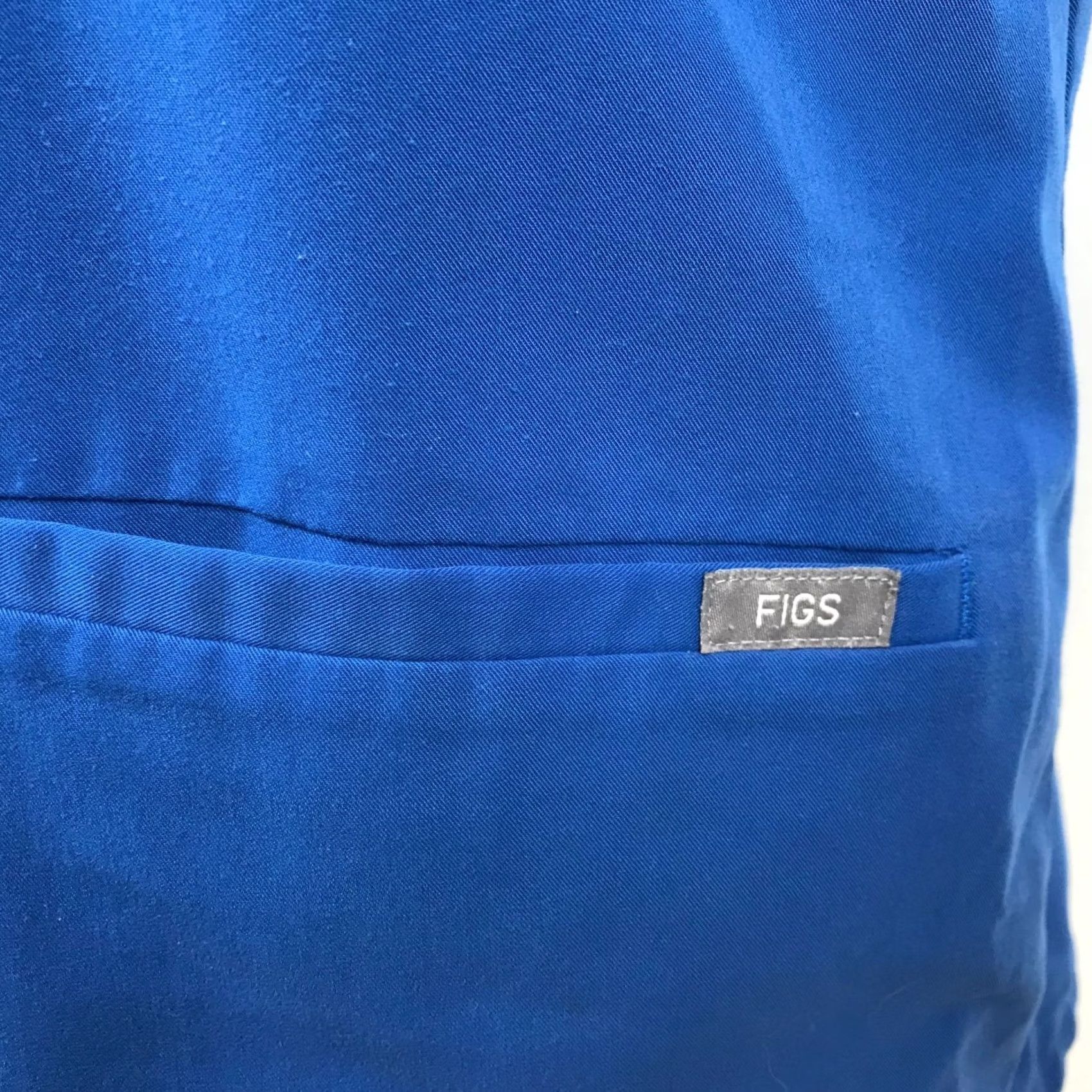 Vintage FIGS WOMEN'S MEDIUM BLUE SHORT SLEEVE V NECK TECHNICAL COLLECTION UNIFORM TOP Size M / US 6-8 / IT 42-44 - 4 Thumbnail