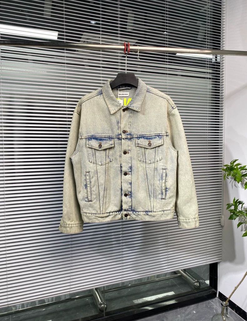 Balenciaga Balenciaga size 38 Denim jacket + coat Size US XS / EU 42 / 0 - 2 Thumbnail