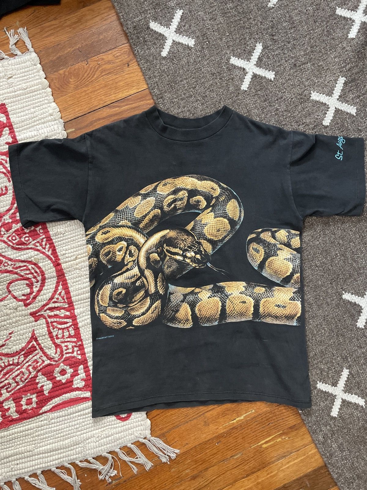 Vintage VINTAGE SNAKE PRINT BIG GRAPHIC Size US L / EU 52-54 / 3 - 1 Thumbnail