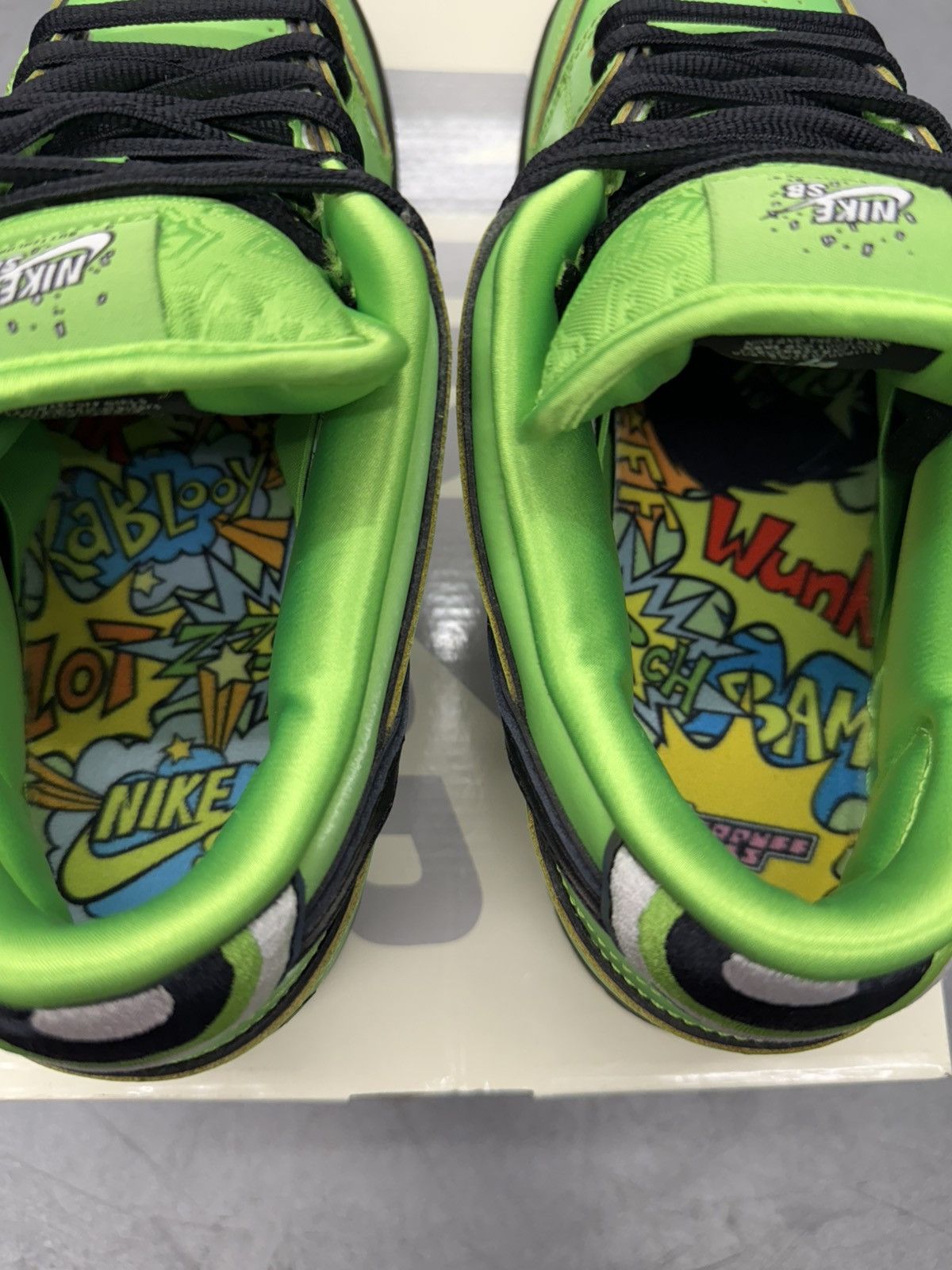 Nike 2023 Nike SB Dunk Low The Powerpuff Girls Buttercup Size US 10 / EU 43 - 7 Thumbnail