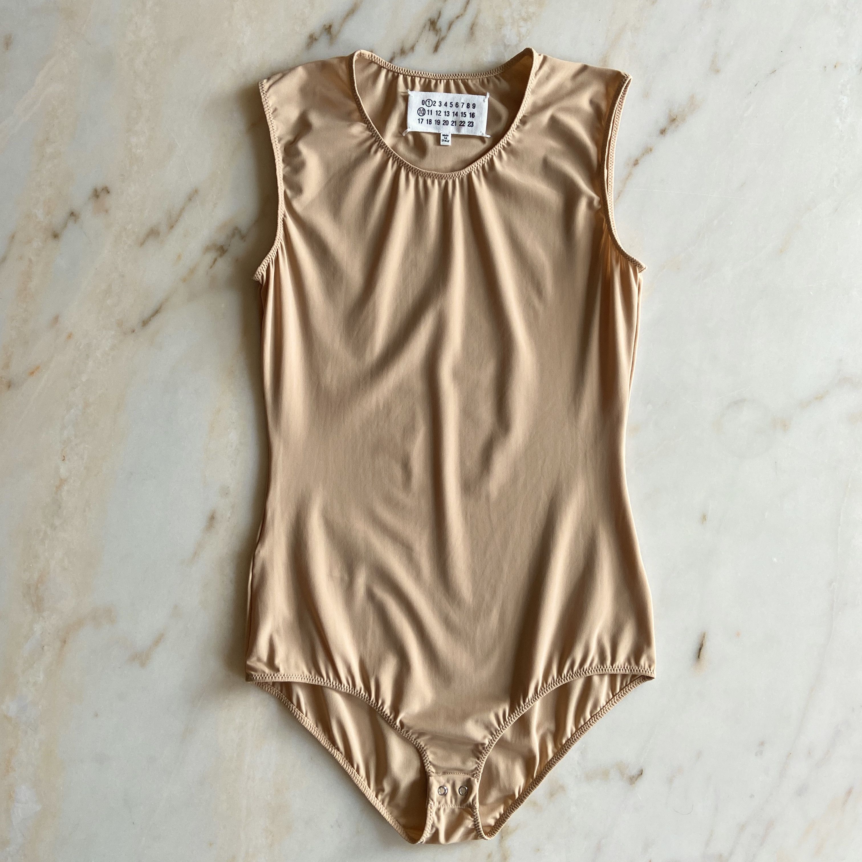 Maison Margiela MAISON MARGIELA BEIGE SLEEVELESS STRETCH JERSEY BODYSUIT Size XS / US 0-2 / IT 36-38 - 3 Thumbnail