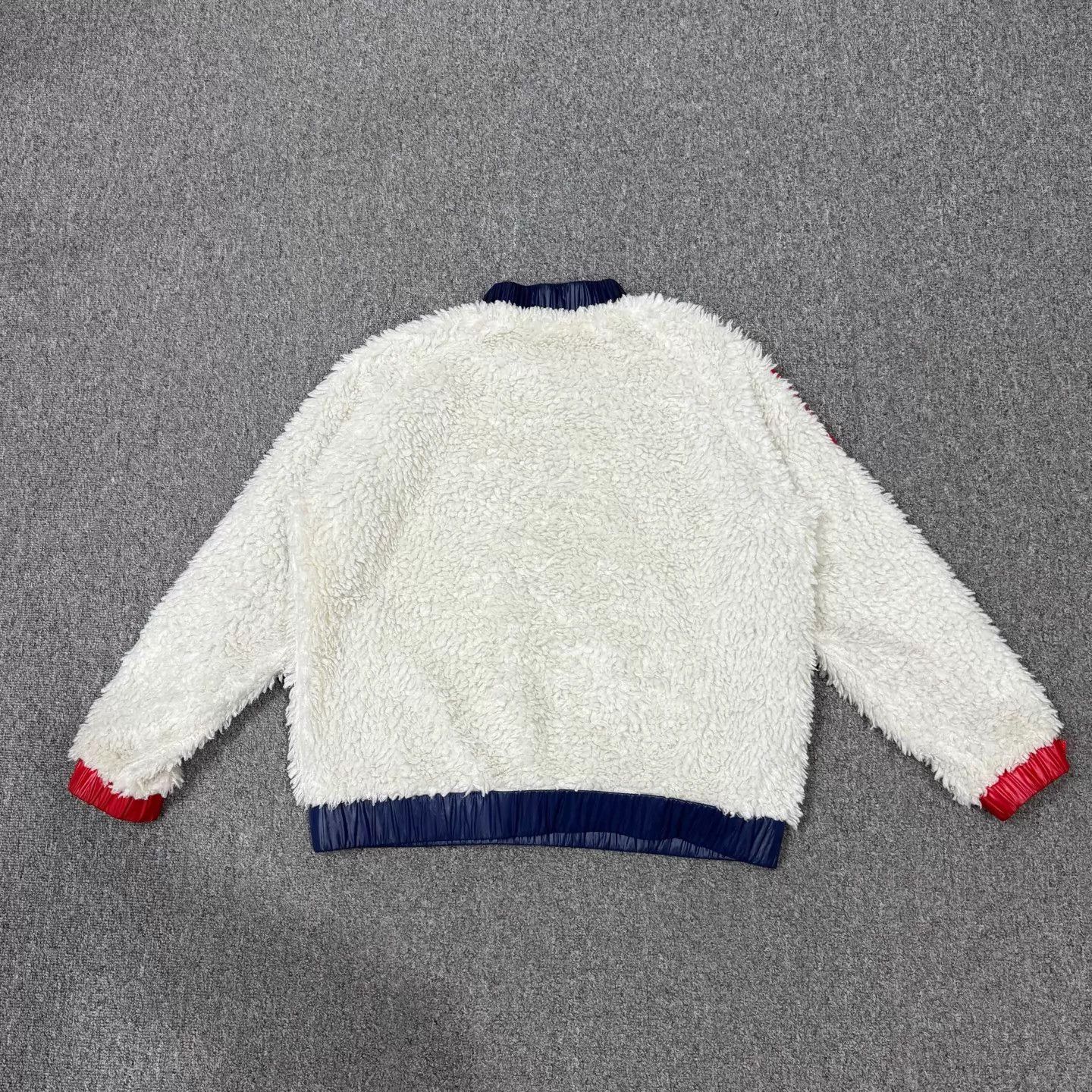 Moncler Moncler white teddy hoodie M 99 new Size M / US 6-8 / IT 42-44 - 2 Thumbnail