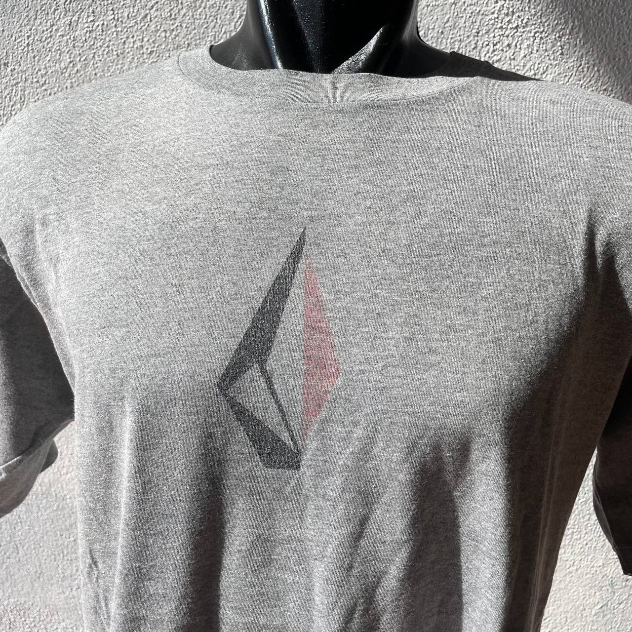 Volcom ⭐️SALE⭐️ [L] VOLCOM STONE SURF VINTAGE TSHIRT GRAPHIC Size US L / EU 52-54 / 3 - 2 Thumbnail
