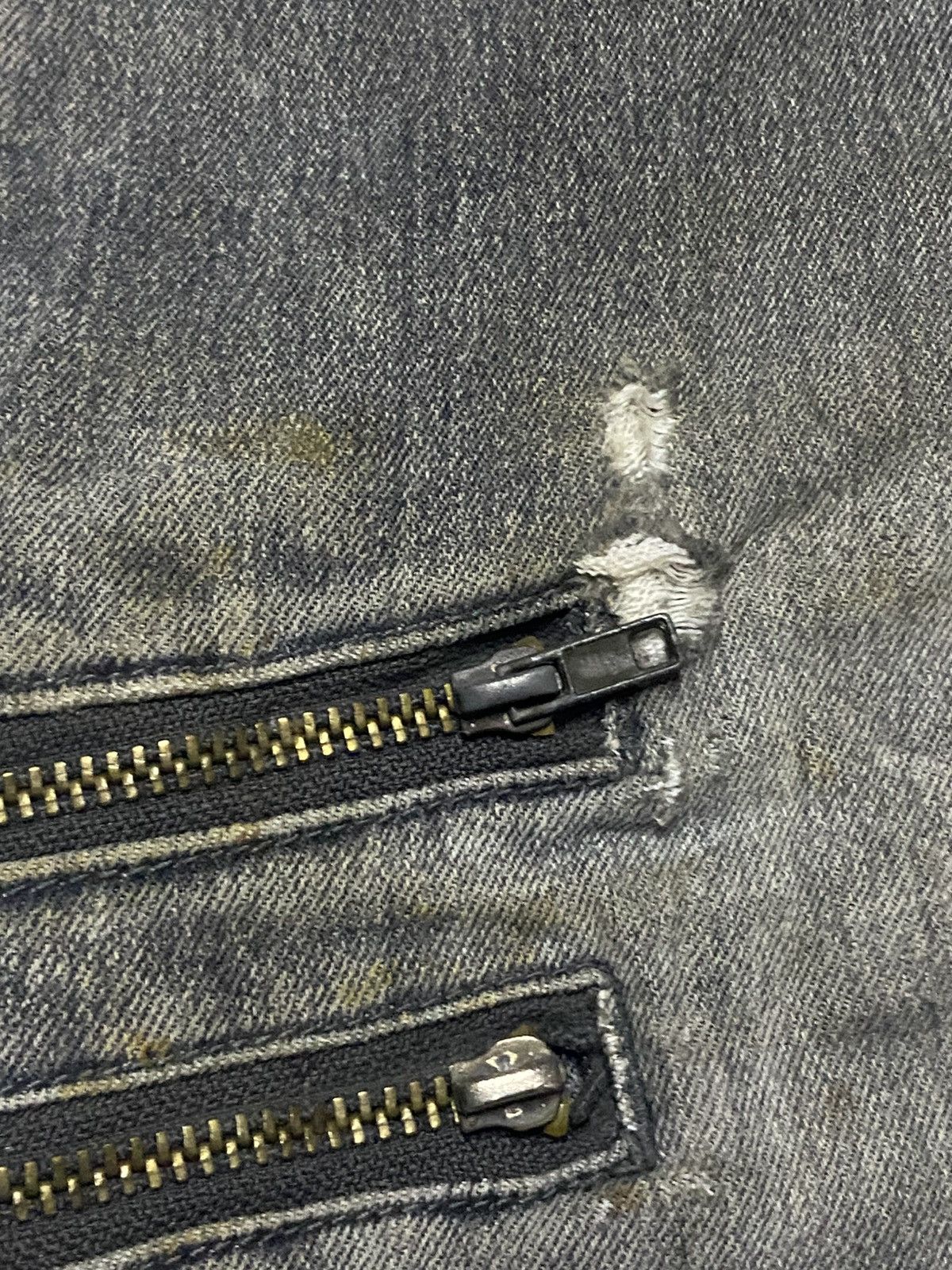 Japanese Brand Vintage Japanese Brand FRP Ozone Rock Style Baggy Jeans Size US 35 - 7 Thumbnail