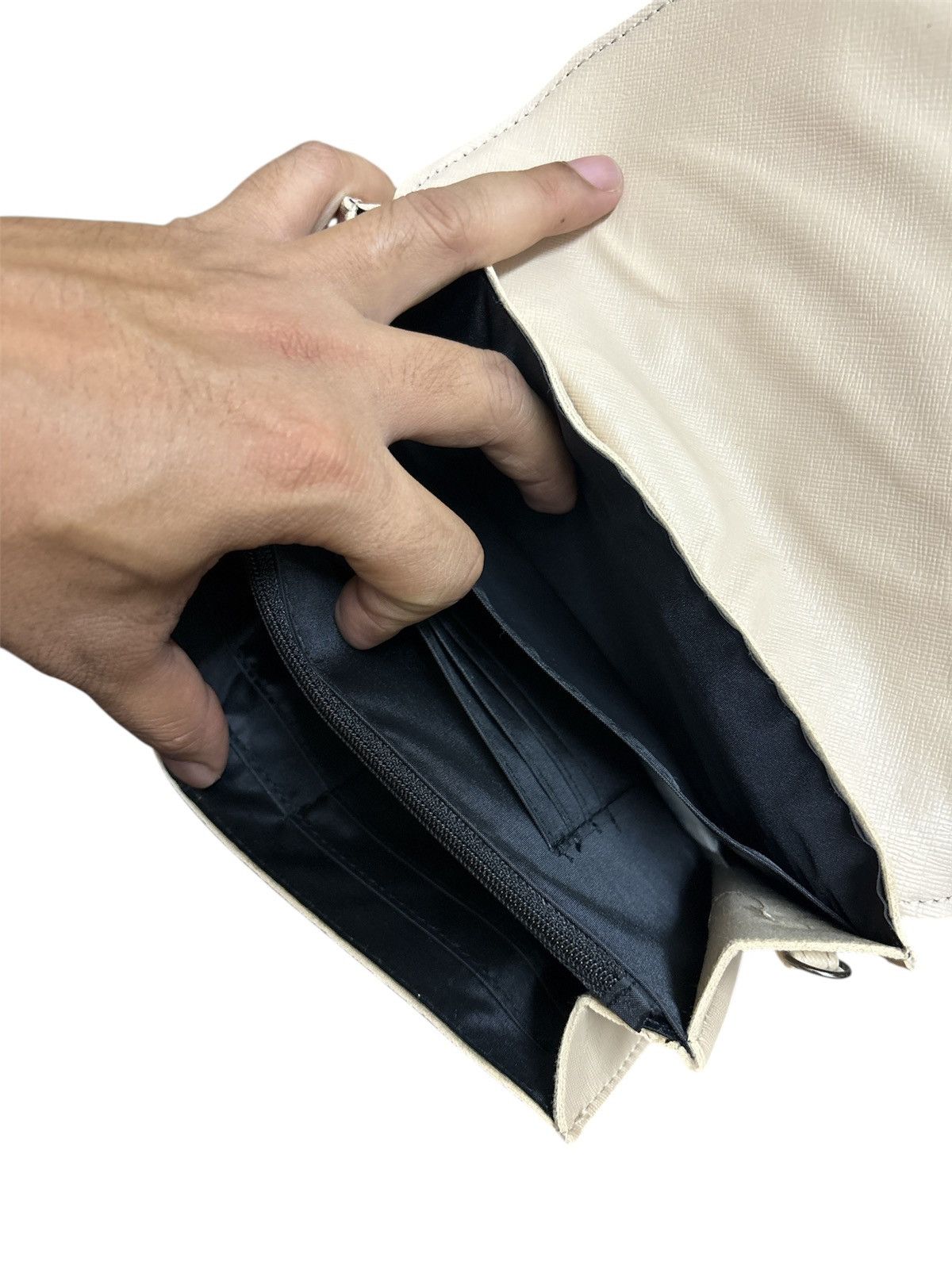 Y's × Yohji Yamamoto Y’s Sling Strap Wallet / Clutch Yohji Yamamoto Size ONE SIZE - 9 Thumbnail