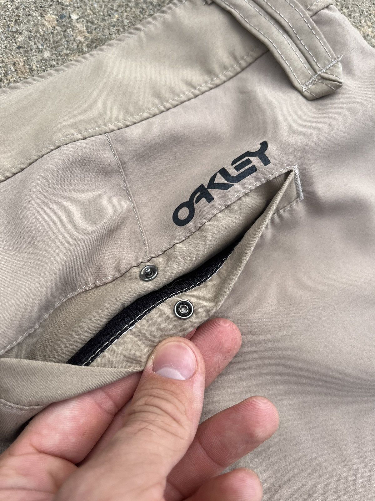 Oakley × Vintage DEADSTOCK VINTAGE ©2013 OAKLEY JIG SHORTS Size US 36 / EU 52 - 19 Thumbnail