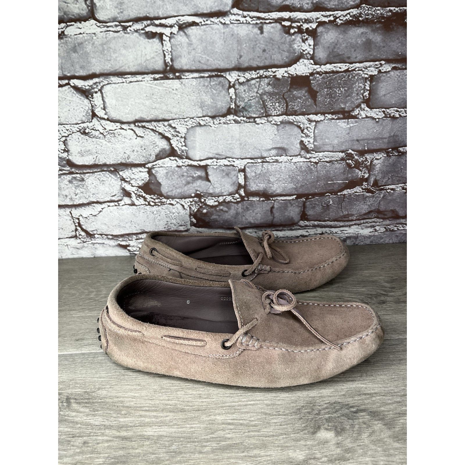 Tod's Tod's Gommino Fuchsia Pink Suede Leather Moccasin Shoes Men Size US 6 / EU 39 - 16 Thumbnail