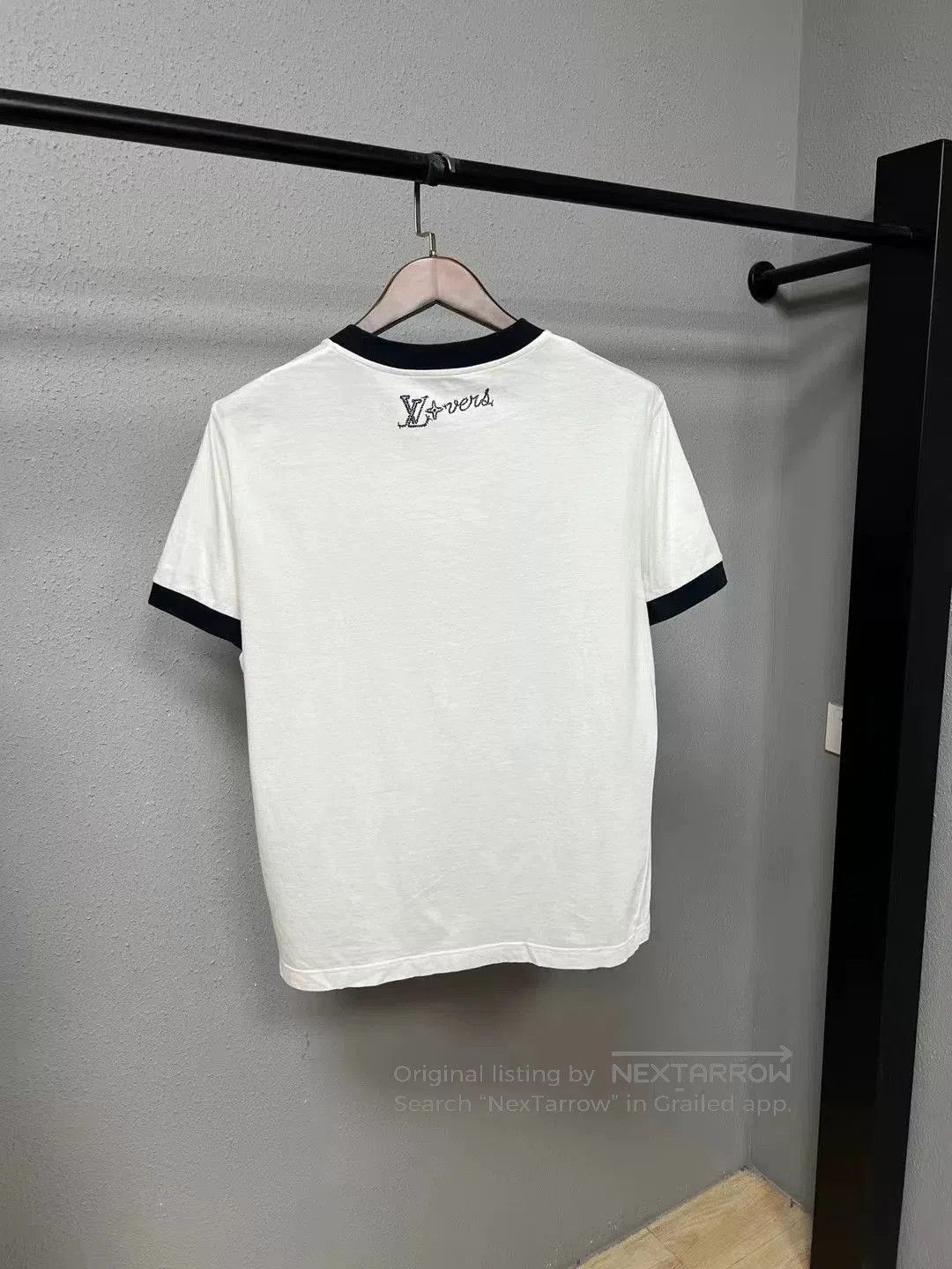 Louis Vuitton lv logo short sleeve white t. Size US L / EU 52-54 / 3 - 2 Thumbnail