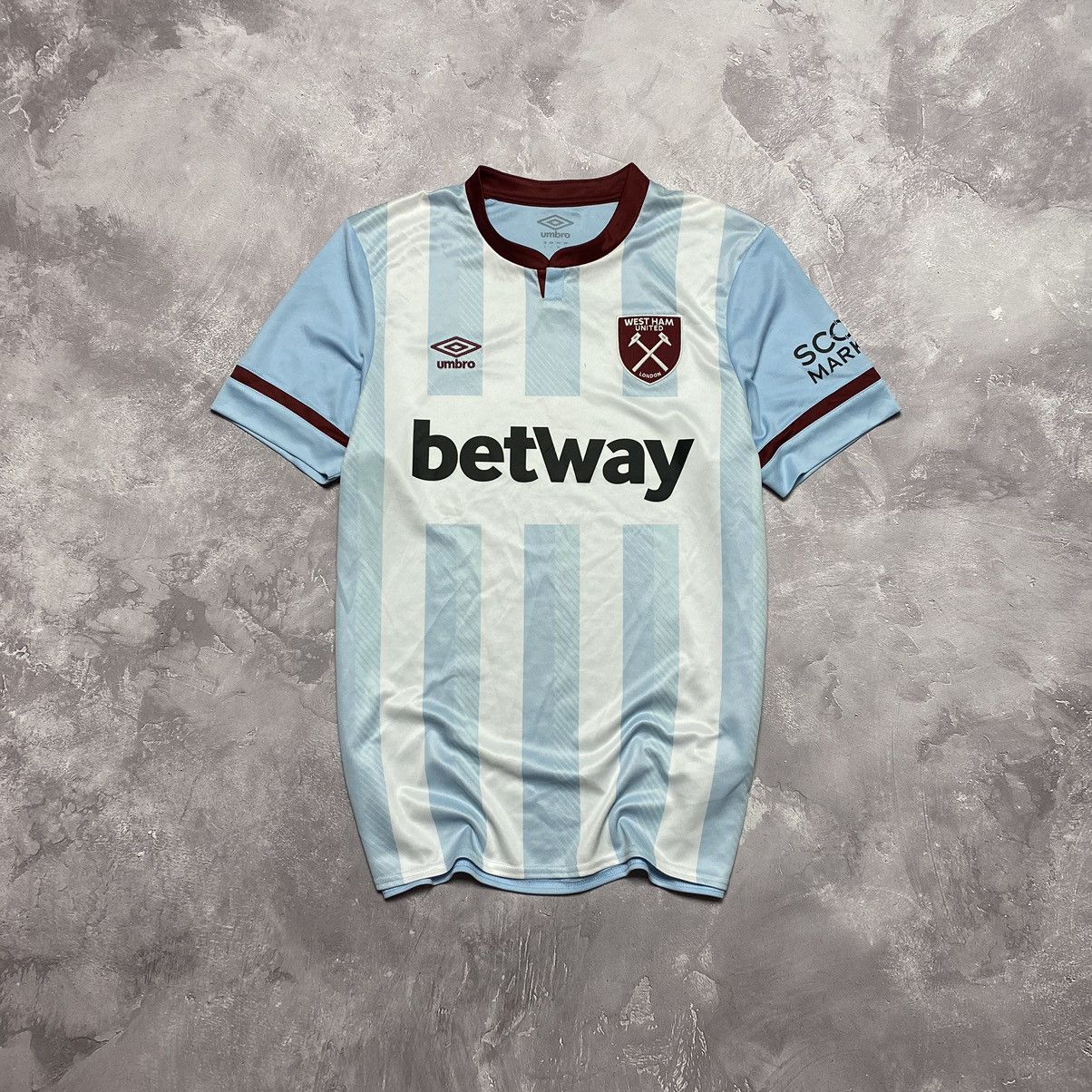 image of Soccer Jersey x Umbro Vintage Umbro West Ham United 90’S Jersey Y2K Size L in Blue, Men's
