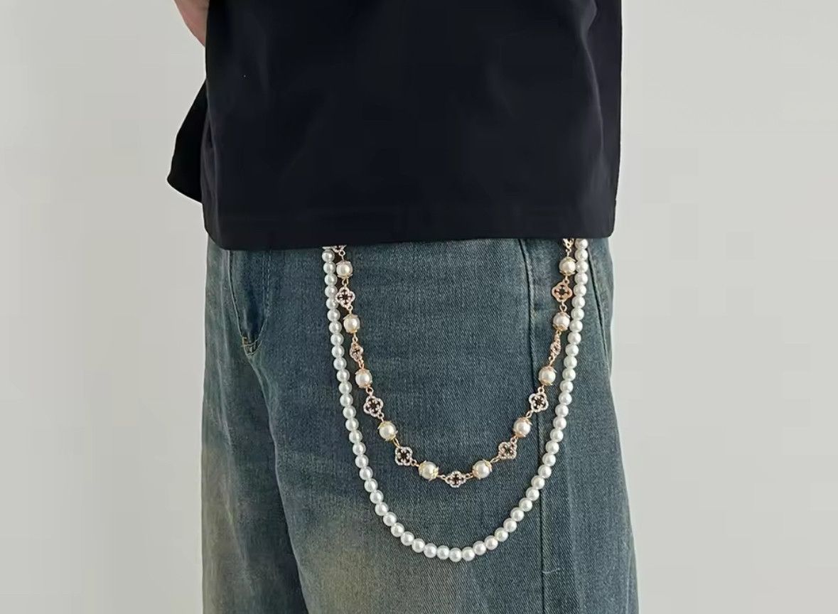 Other Exquisite Four-leaf Imite Pearl Keychain Wallet Belt Chain Size ONE SIZE - 1 Thumbnail