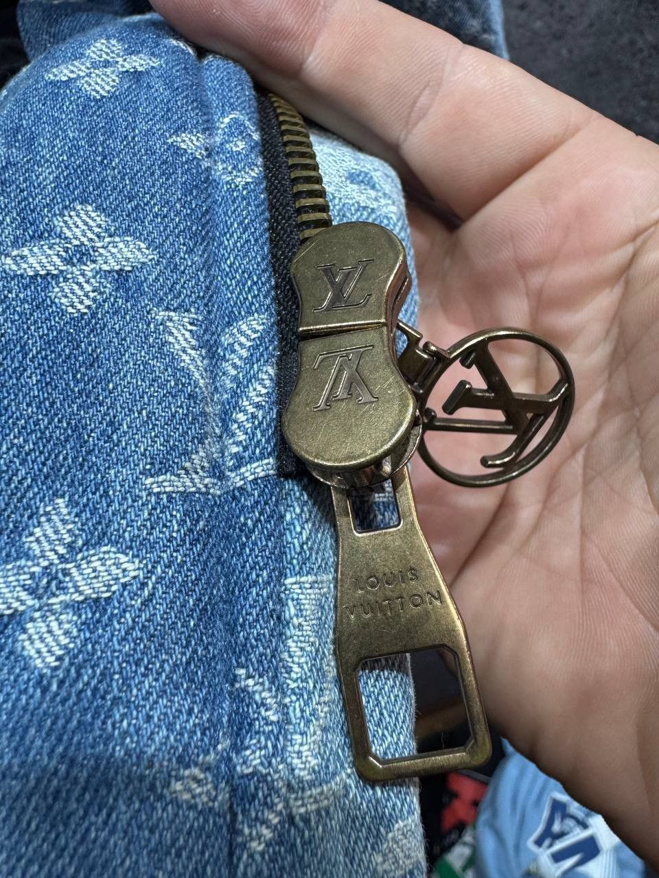 Louis Vuitton Louis Vuitton x Supreme Jacquard Denim N-3B Parka Size US L / EU 52-54 / 3 - 4 Thumbnail