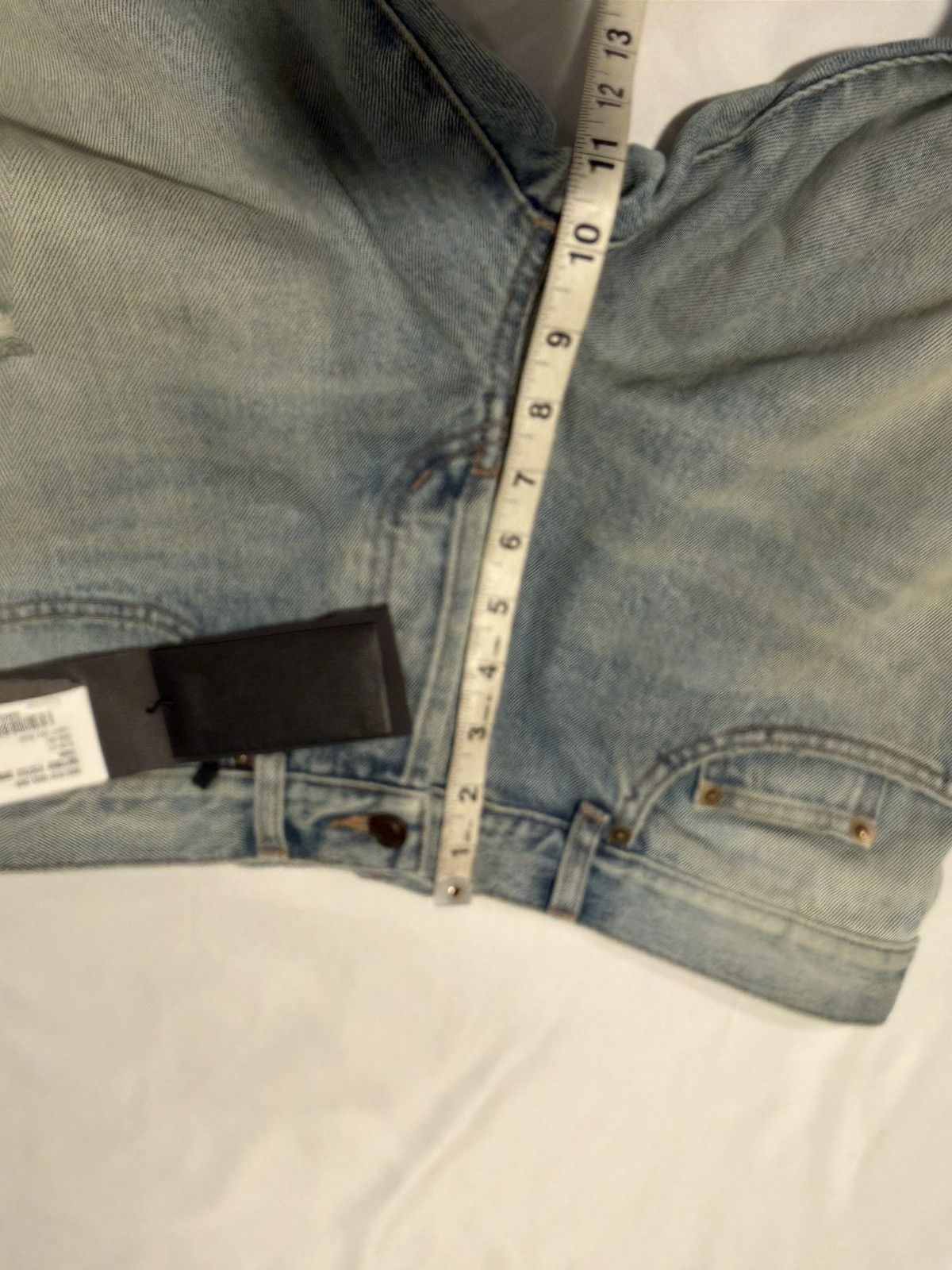 Saint Laurent Paris Saint Laurent men’s blue slim fit jeans. 32 $890 Size US 31 - 6 Thumbnail