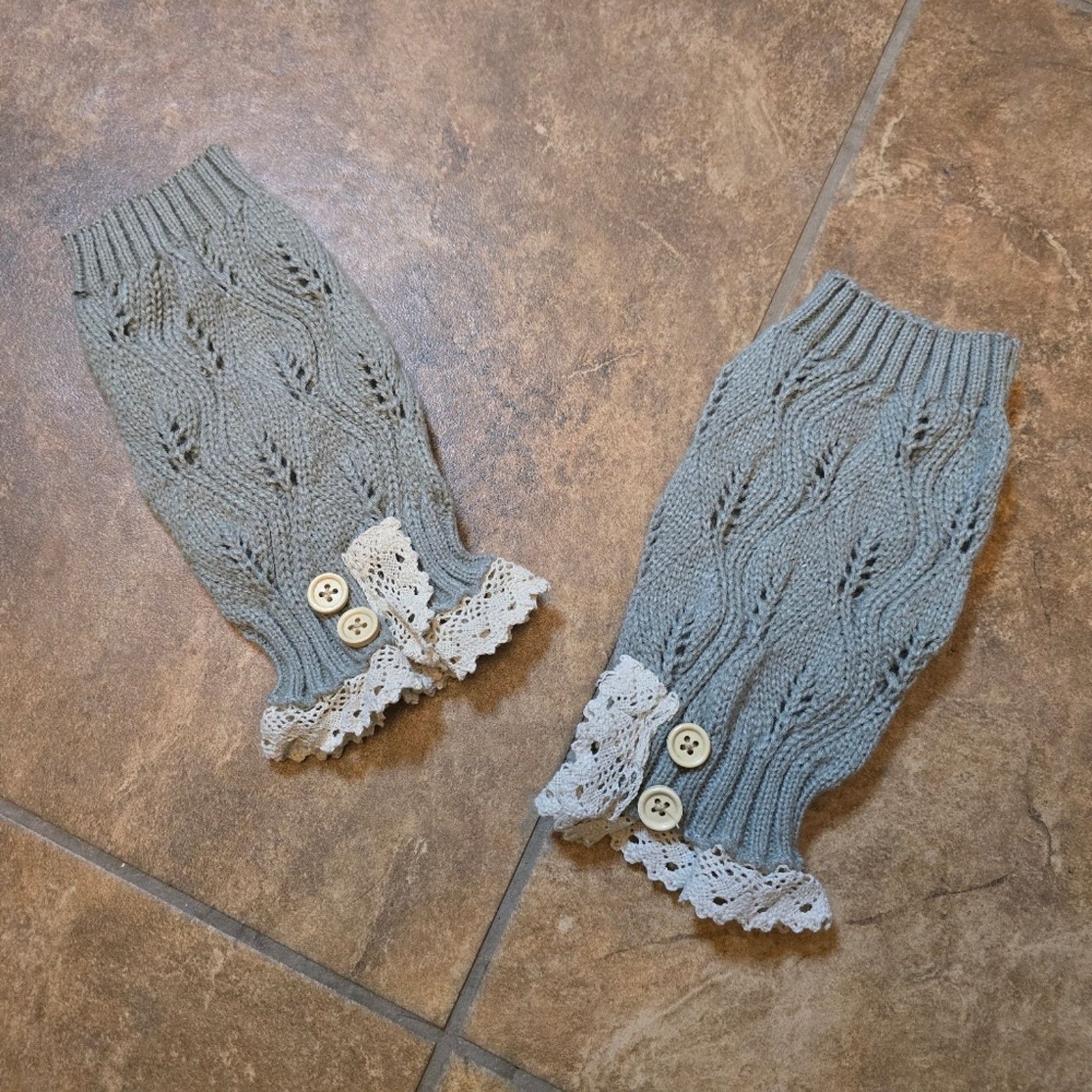 Other Grey Laced Trim Arm Warmers Size ONE SIZE - 1 Thumbnail