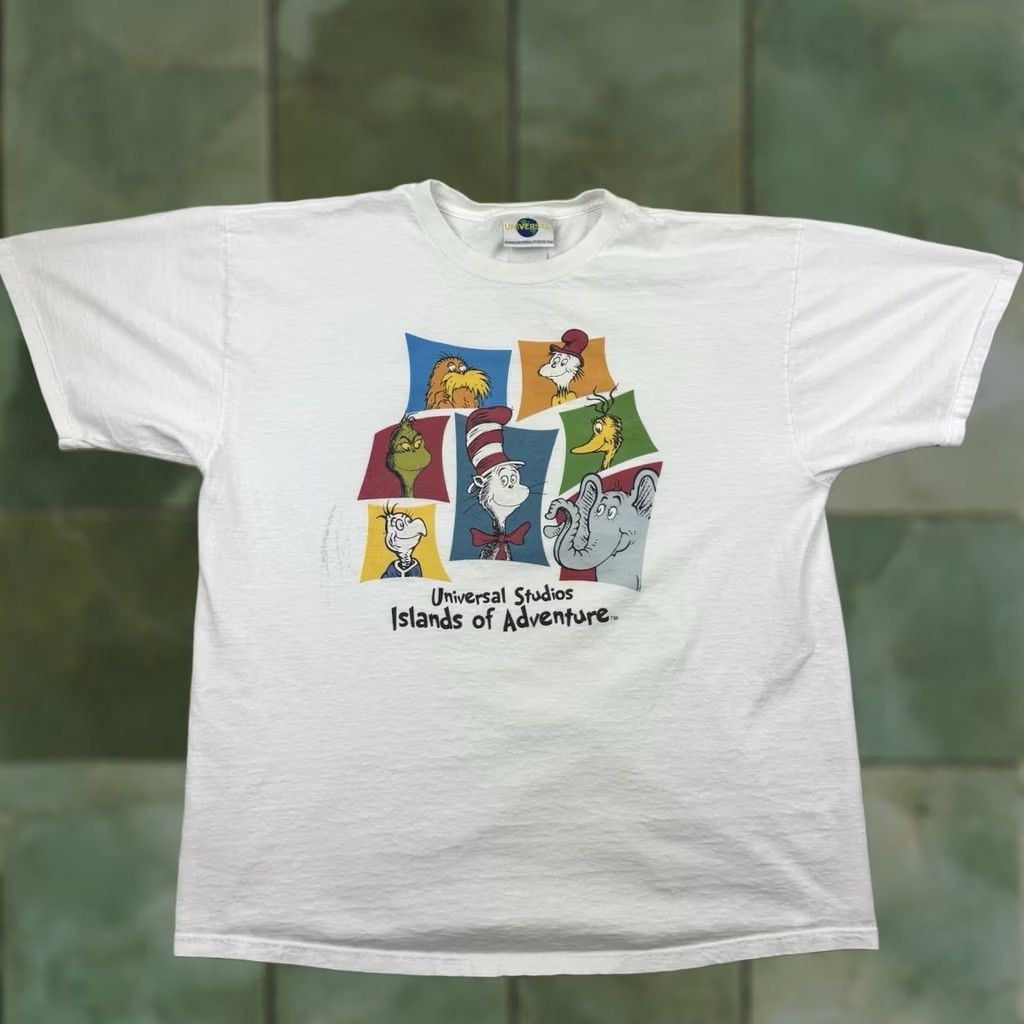 Vintage VINTAGE Universal Studios Dr Seuss T Shirt Men L White Cartoon 90s Seuss Landing Cat Womens Mens Boys Girls Size US L / EU 52-54 / 3 - 1 Thumbnail