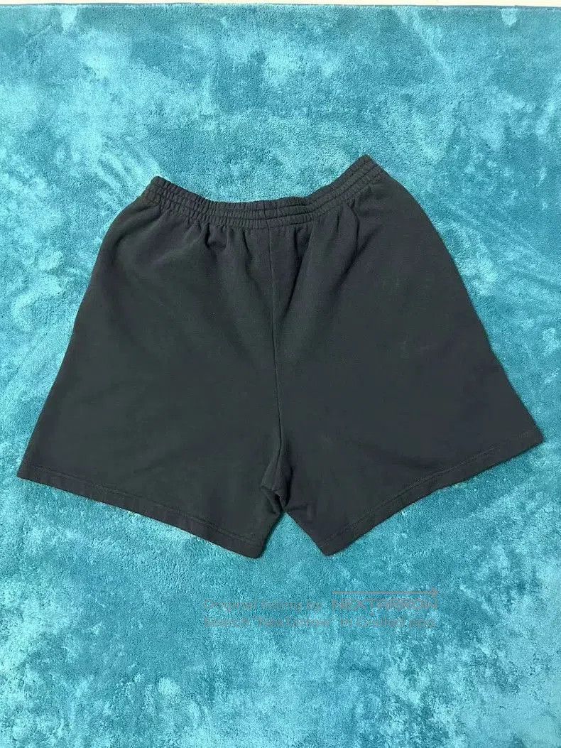 Balenciaga Balenciaga Embroidered BB Logo Shorts. Size US 26 / EU 42 - 2 Thumbnail