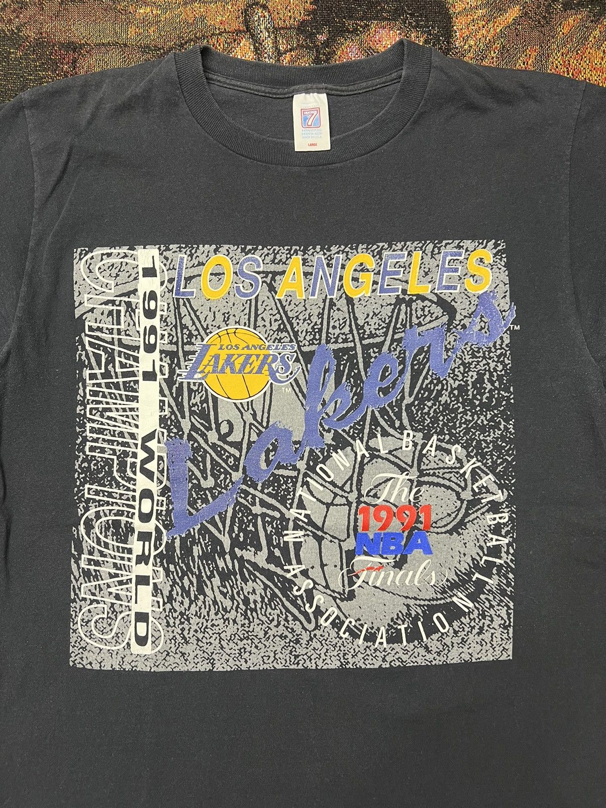 Logo 7 Vintage NBA '91 Lakers Champion Tee Size US L / EU 52-54 / 3 - 1 Thumbnail