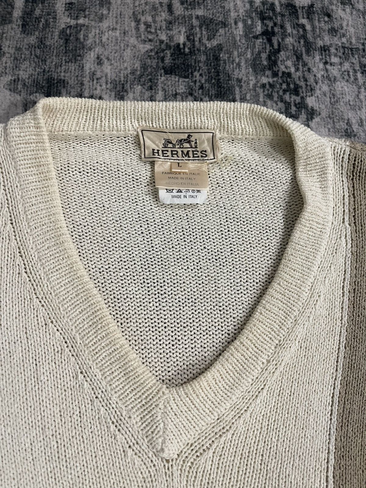 Hermes Vintage Hermes V-neck Sweater Knit Size US L / EU 52-54 / 3 - 11 Thumbnail